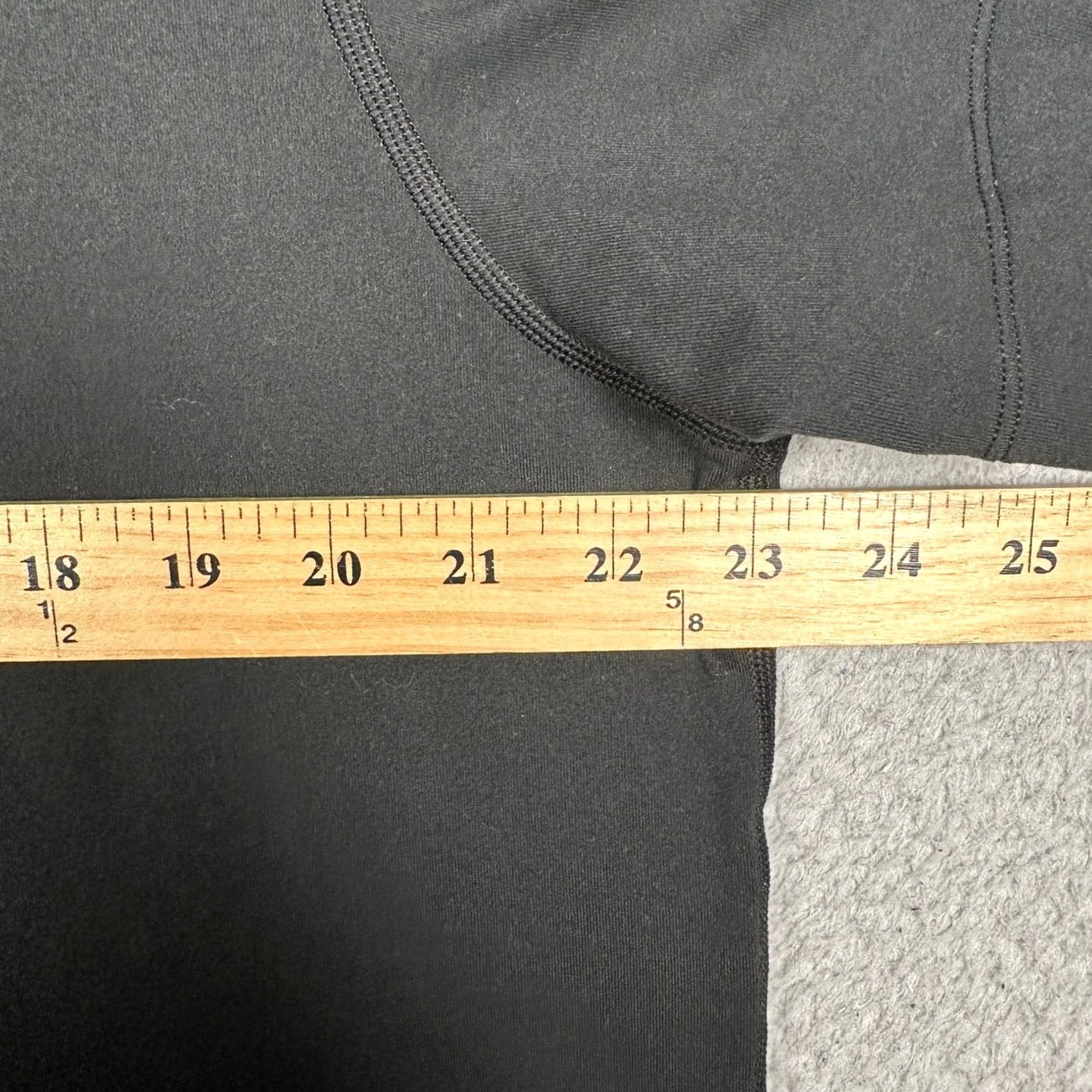 Lululemon Lululemon T-Shirt Women 1X Black Short Sleeve Training Tee Gym Workout EUC Size XL / US 12-14 / IT 48-50 - 5 Thumbnail