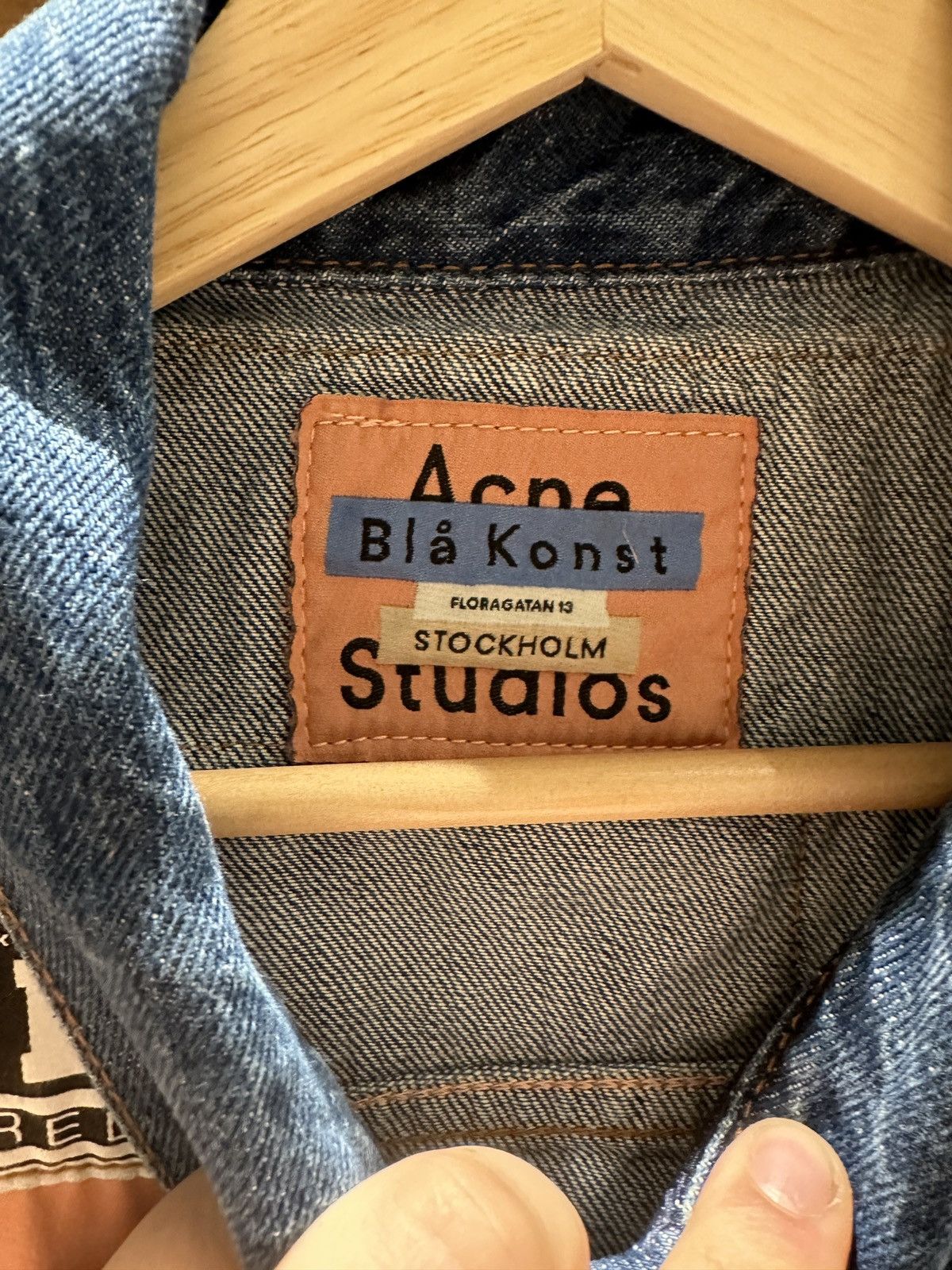 Acne Studios × Starter Acne Studios x Starter Denim Jacket Size US XL / EU 56 / 4 - 2 Thumbnail