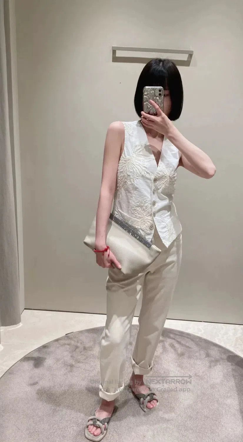 Brunello Cucinelli Brunello Cucinelli White Embroidered Vest. Size S / US 4 / IT 40 - 1 Thumbnail