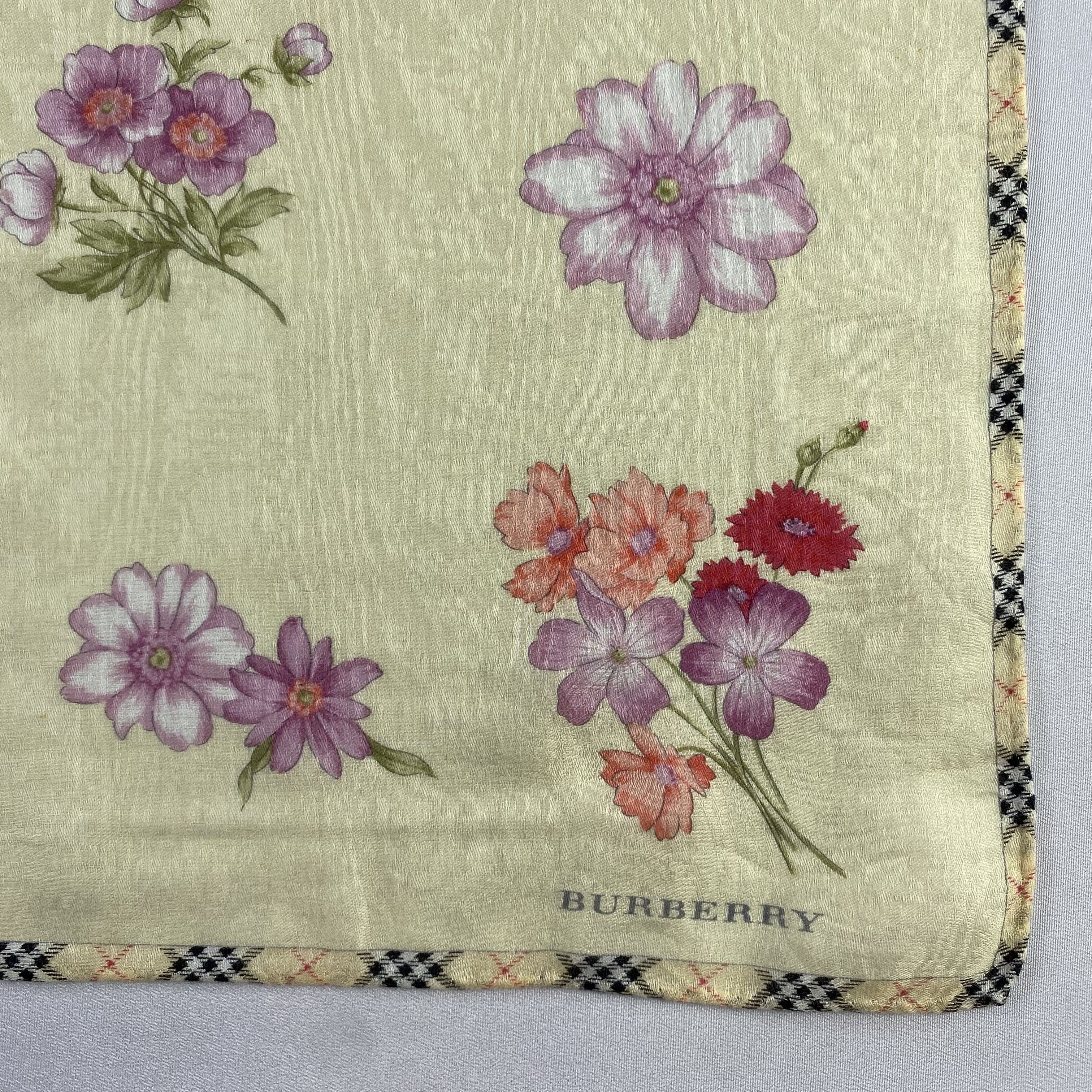 Burberry × Vintage Burberry Handkerchief / Neckerchief / Bandana-P755 Size ONE SIZE - 3 Thumbnail