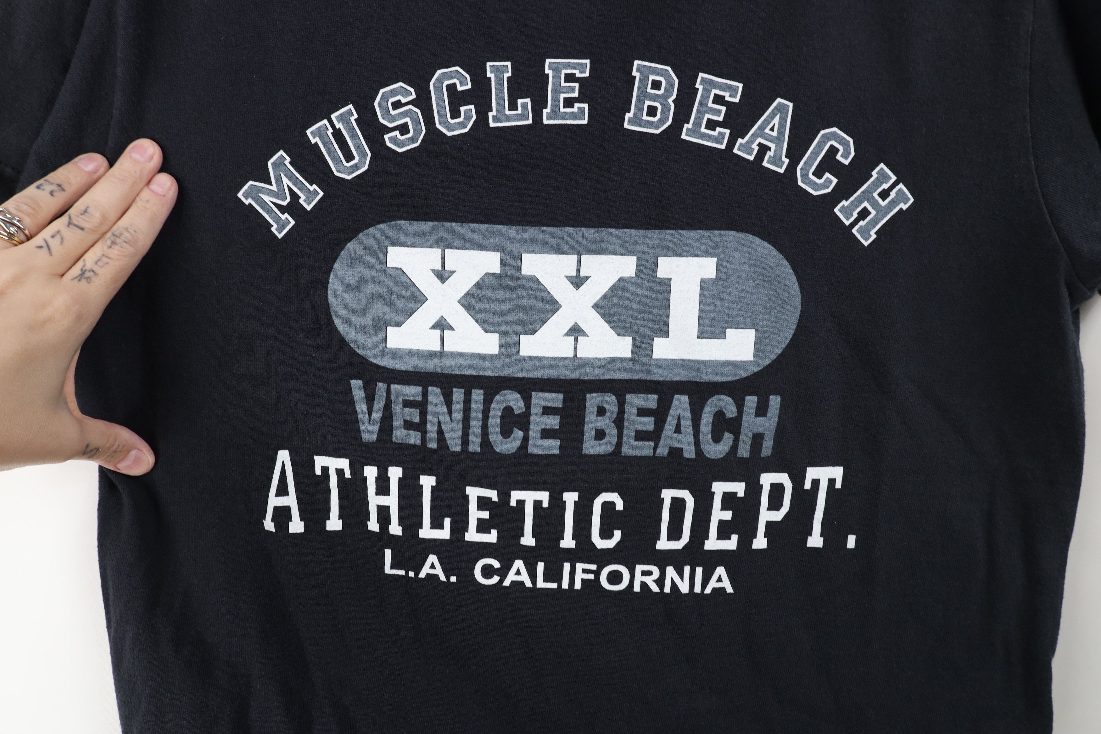 Vintage Vintage Streetwear Muscle Beach Venice California T-Shirt Size US M / EU 48-50 / 2 - 4 Thumbnail