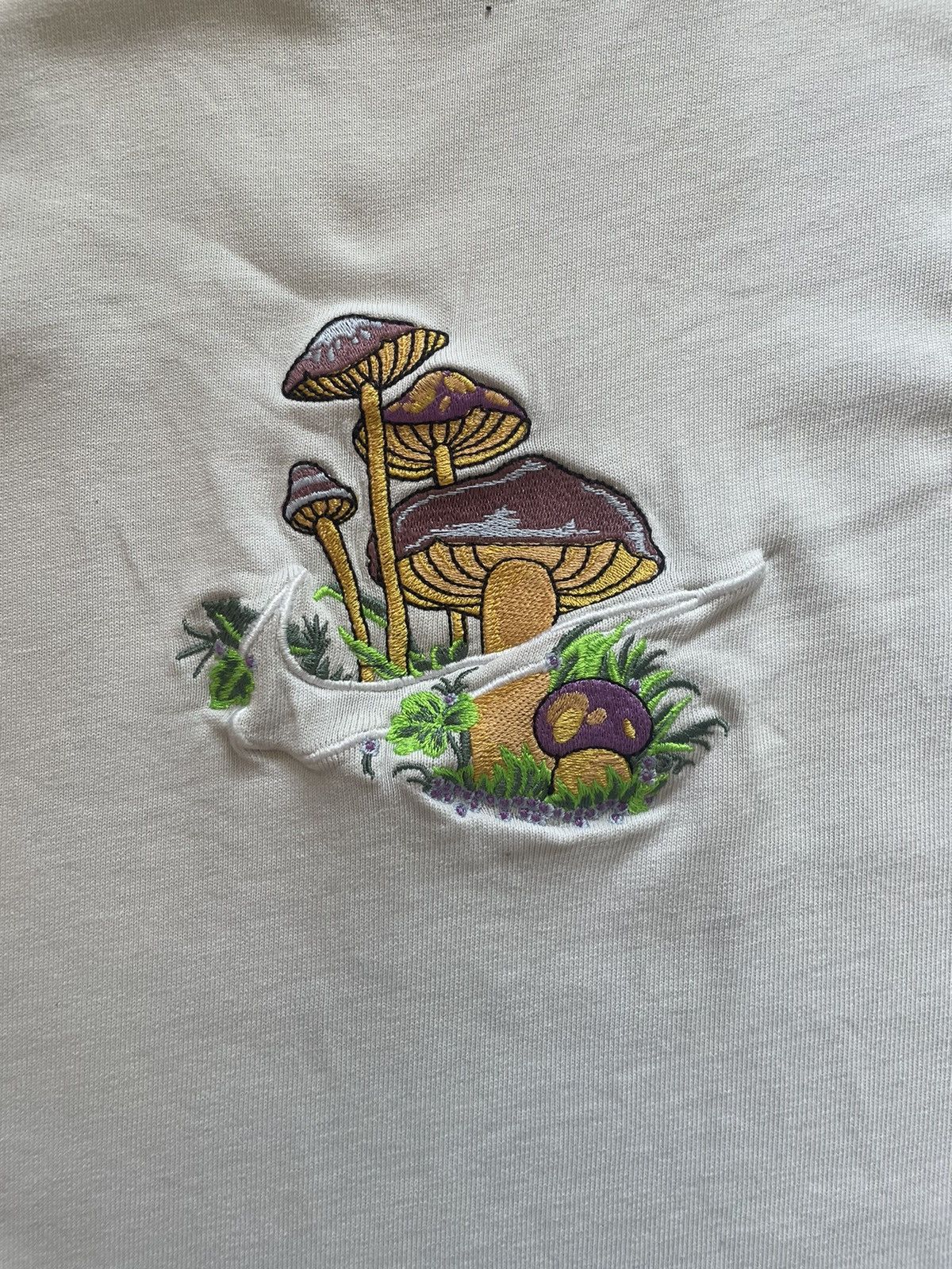 Nike × Vintage Vintage nike mushroom shirt medium Size US M / EU 48-50 / 2 - 2 Thumbnail