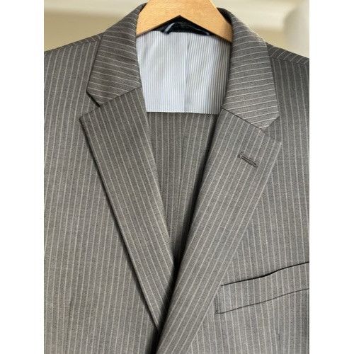Tommy Hilfiger New TOMMY HILFIGER 100% WOOL Full SUIT 46R Size 46R - 7 Thumbnail