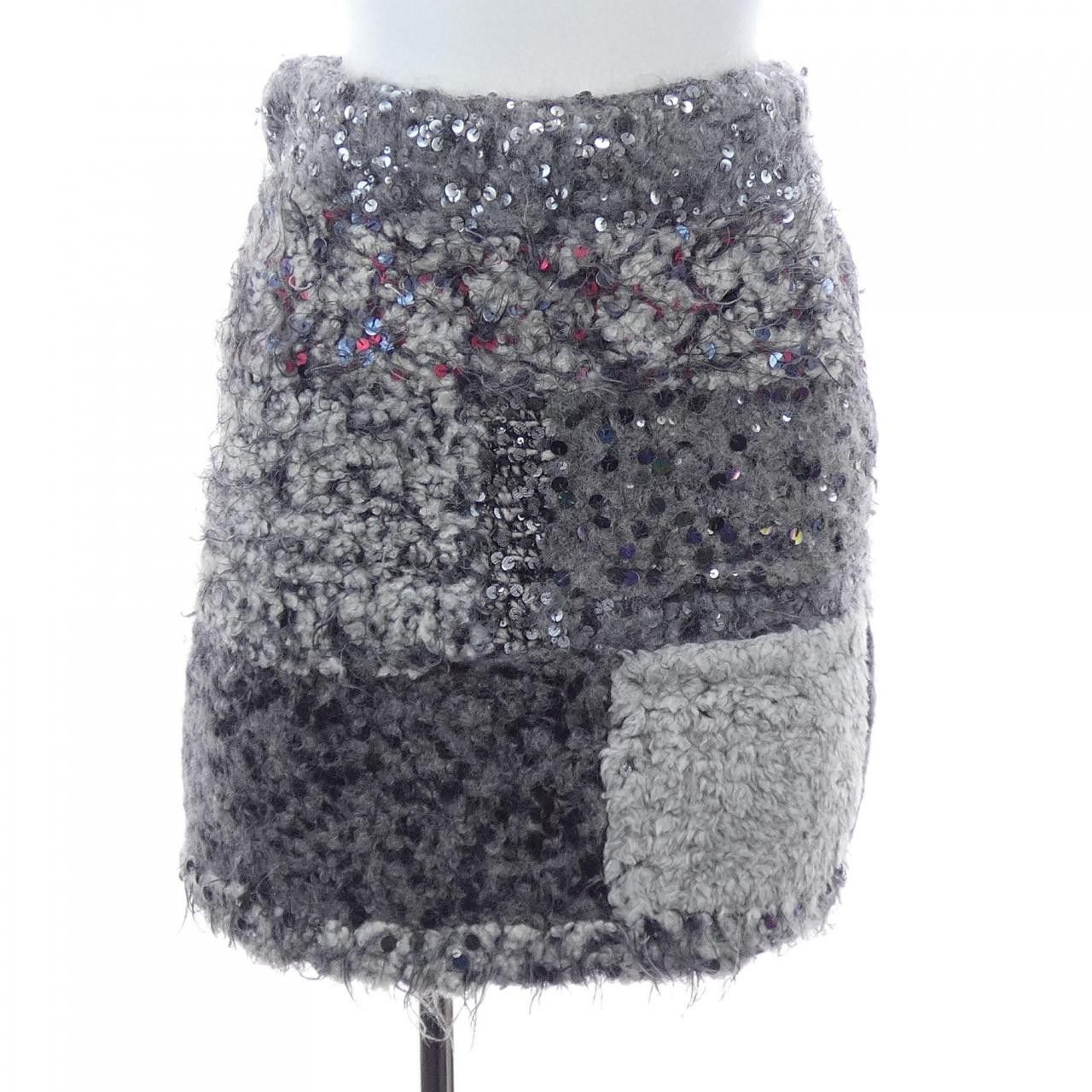 Chanel Chanel Chanel P39843K02829 Cashmere Blend Skirt Others Skirts P39843K02829 DUTY FREE for USA Size ONE SIZE - 1 Thumbnail