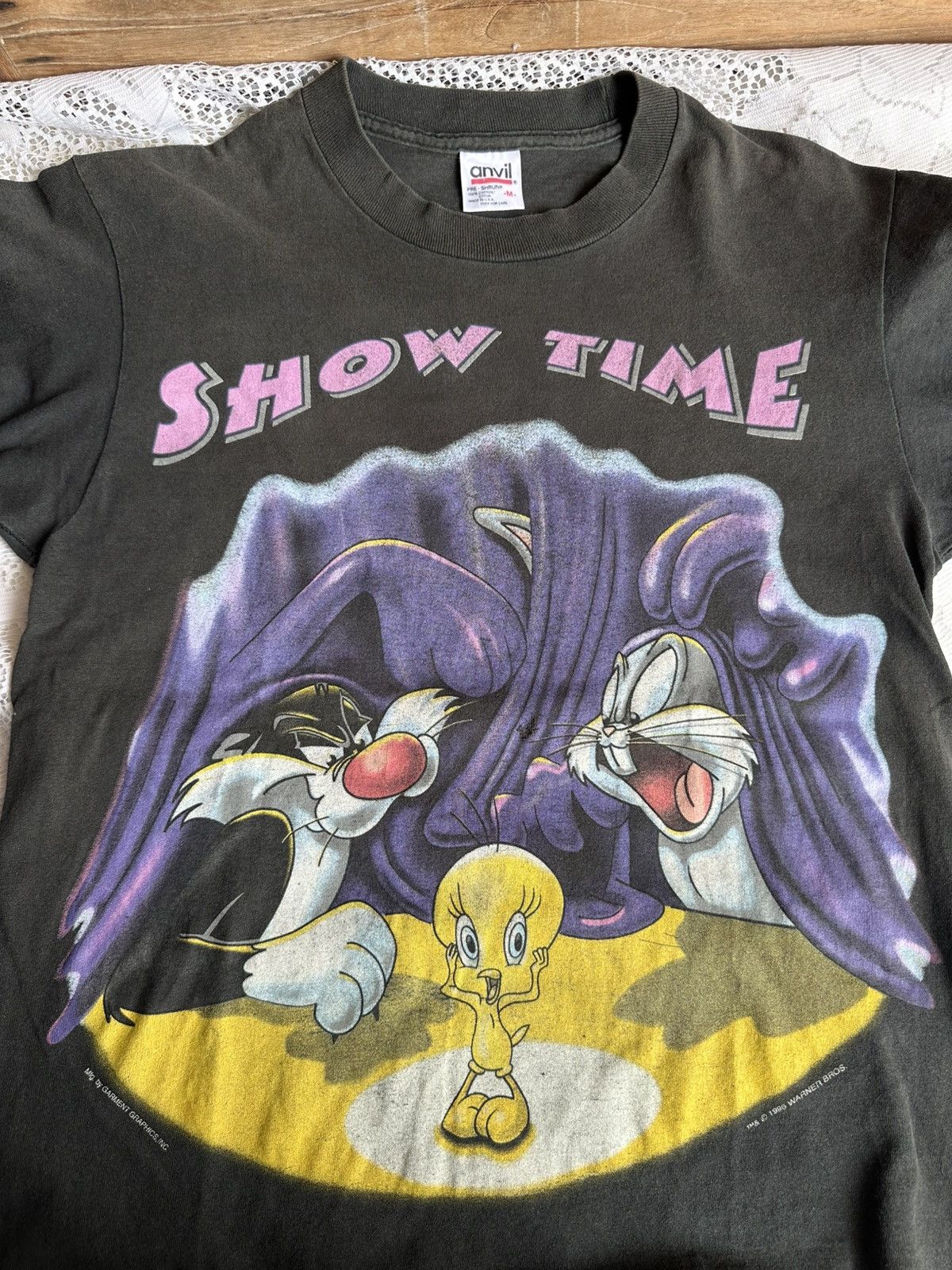 Warner Bros Vintage 1996 looney tunes “Show Time” Size US M / EU 48-50 / 2 - 1 Thumbnail