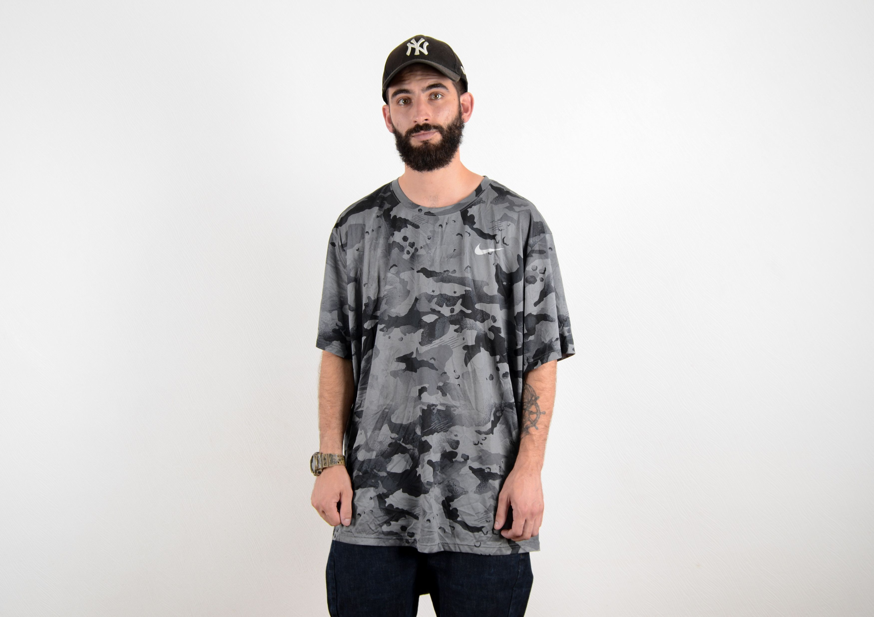 Nike Nike Dri Fit Oversize Camo T Shirt Size US XXL / EU 58 / 5 - 1 Thumbnail