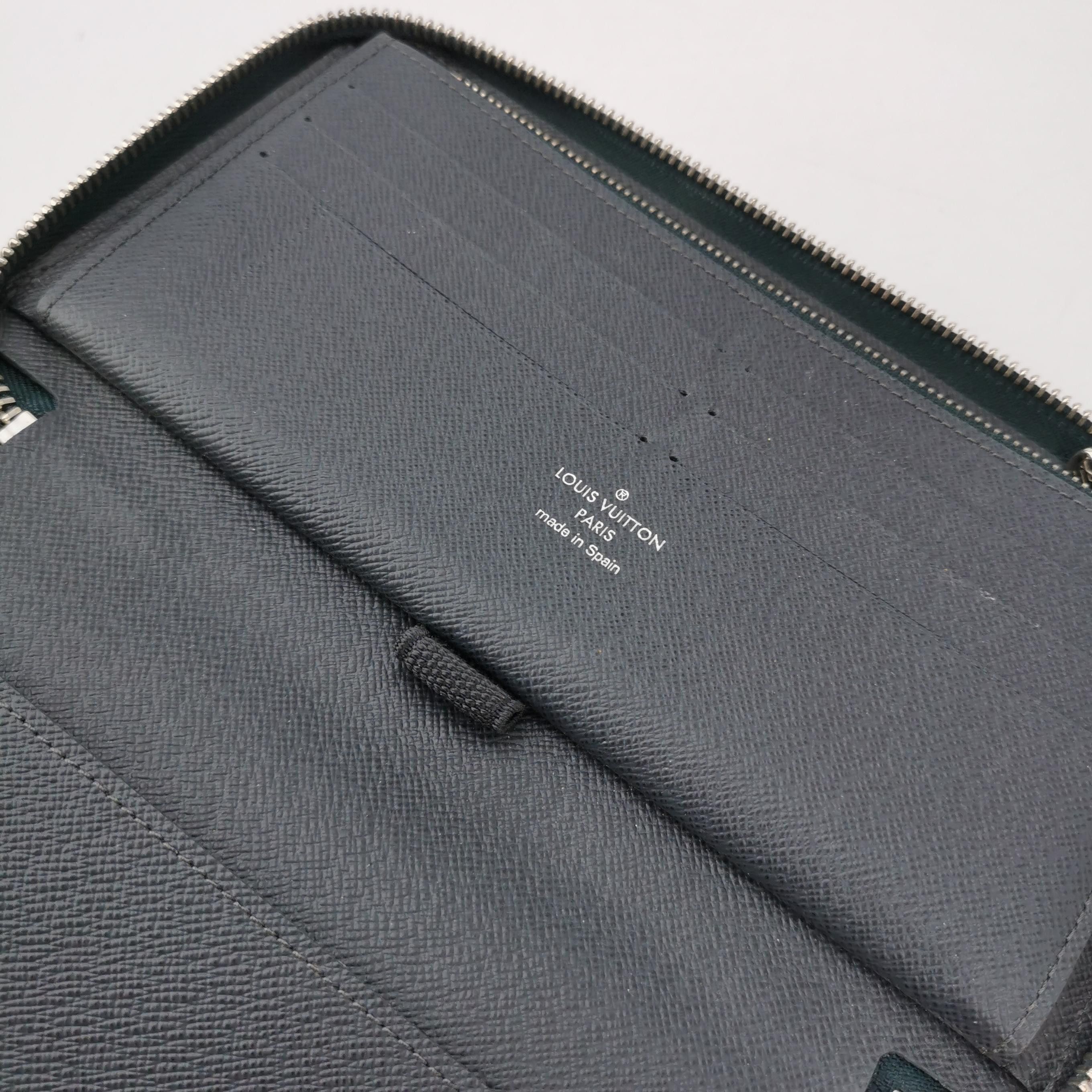 Louis Vuitton Louis Vuitton (LV) Zippy Medium Leather Zipper Classic All- Size ONE SIZE - 3 Thumbnail