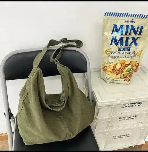 Japanese Brand × Vintage Shoulder Bag Large Canvas Crossbody y2k military Size ONE SIZE - 3 Thumbnail