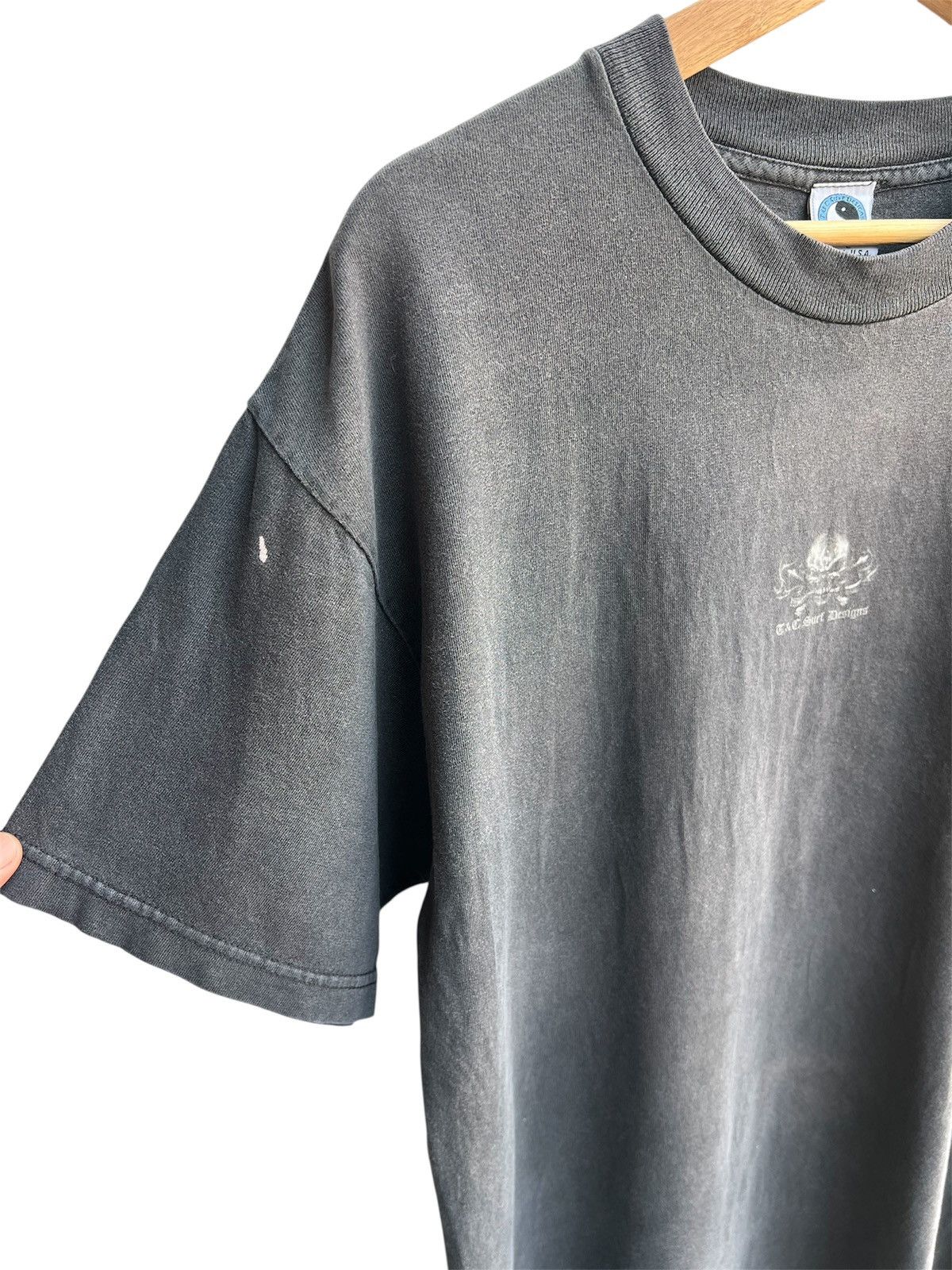 Vintage Vintage Sunfaded Flame Town & Country Skull Surf Tee Size US L / EU 52-54 / 3 - 4 Thumbnail