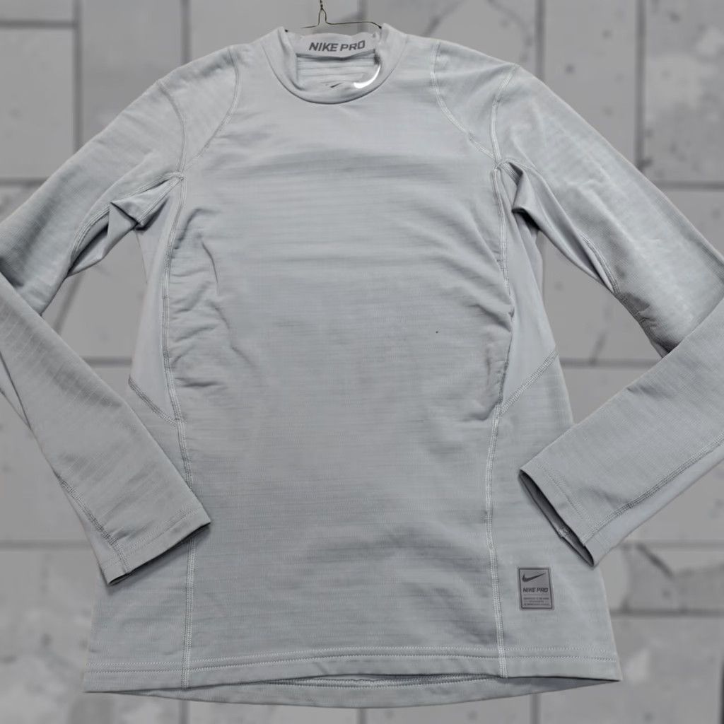 Nike Nike Pro Womens Top XL Gray Long Sleeve Mock Neck Fitted Thermal Shirt Size XL / US 12-14 / IT 48-50 - 1 Thumbnail