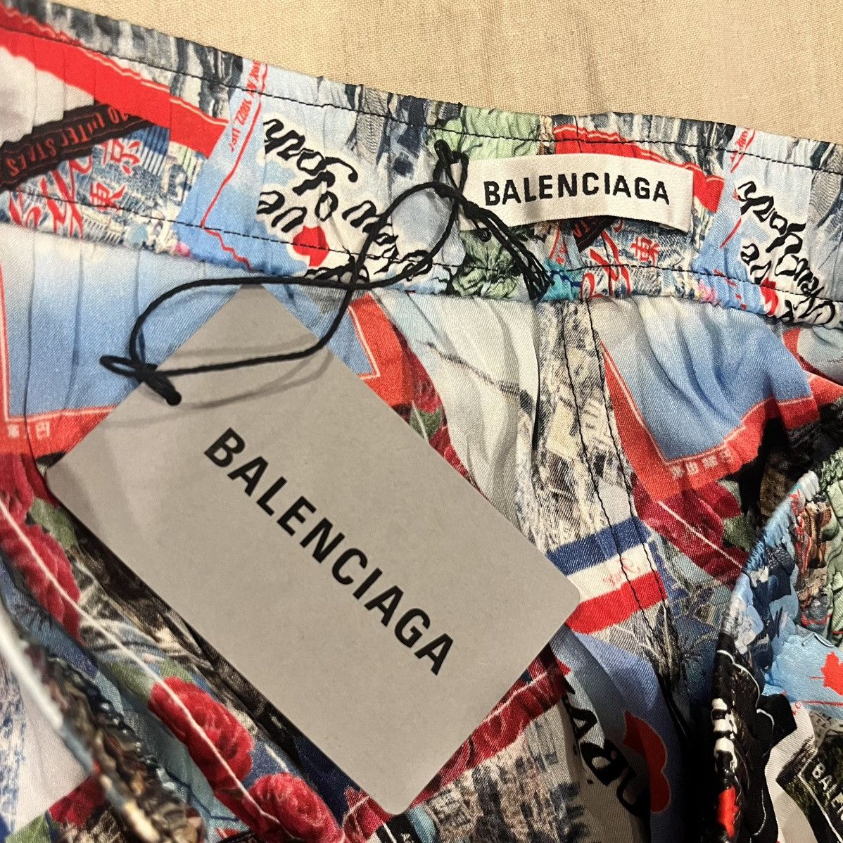 Balenciaga $1050 Balenciaga Logo Postcard Print Silk Shorts, Size 44 Size US 28 / EU 44 - 10 Thumbnail