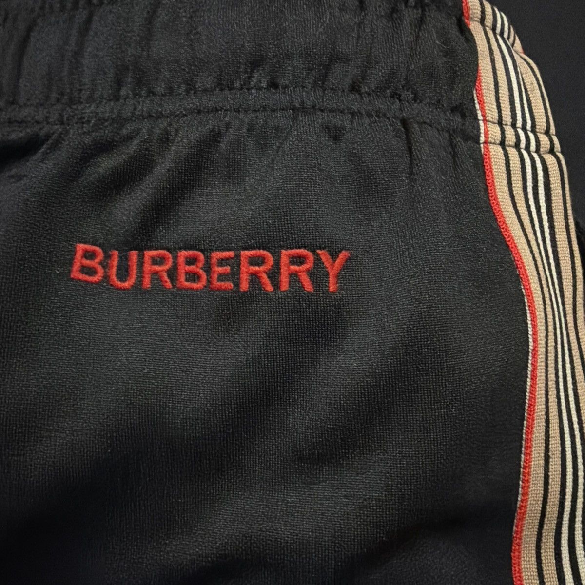 Burberry Burberry Sweatpants Size US 34 / EU 50 - 7 Thumbnail