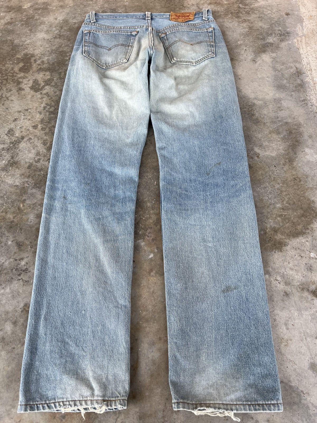 Jean × Levi's Vintage Levis 501 distressed patches Jean Size US 30 / EU 46 - 2 Thumbnail