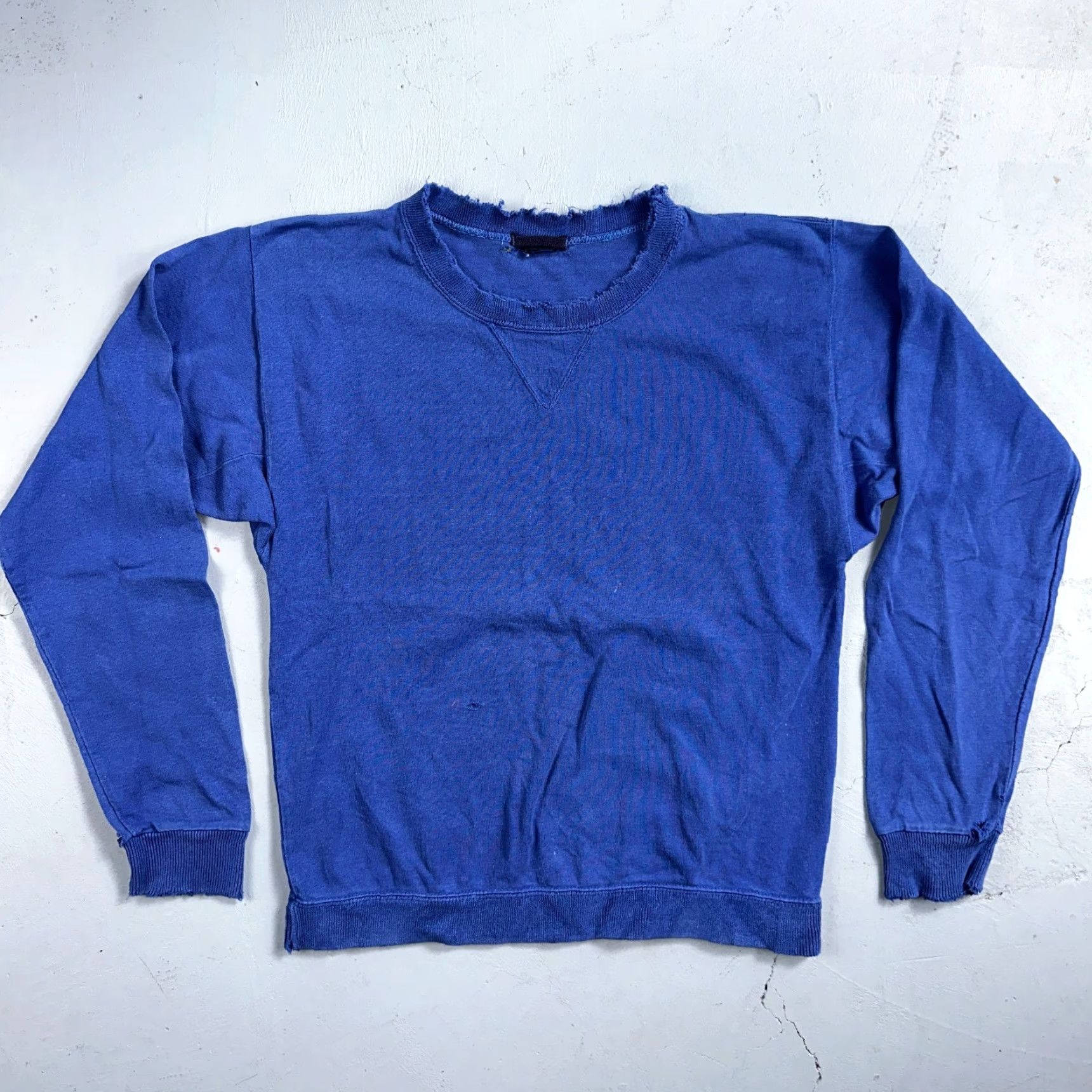 Vintage VINTAGE 1970s VTG Blue Sweatshirt Crewneck USA Long Sleeve Unbranded Mens L USA Football Logo Solid Crew Neck Pullover Shirt Sweatshirt Size US L / EU 52-54 / 3 - 2 Thumbnail