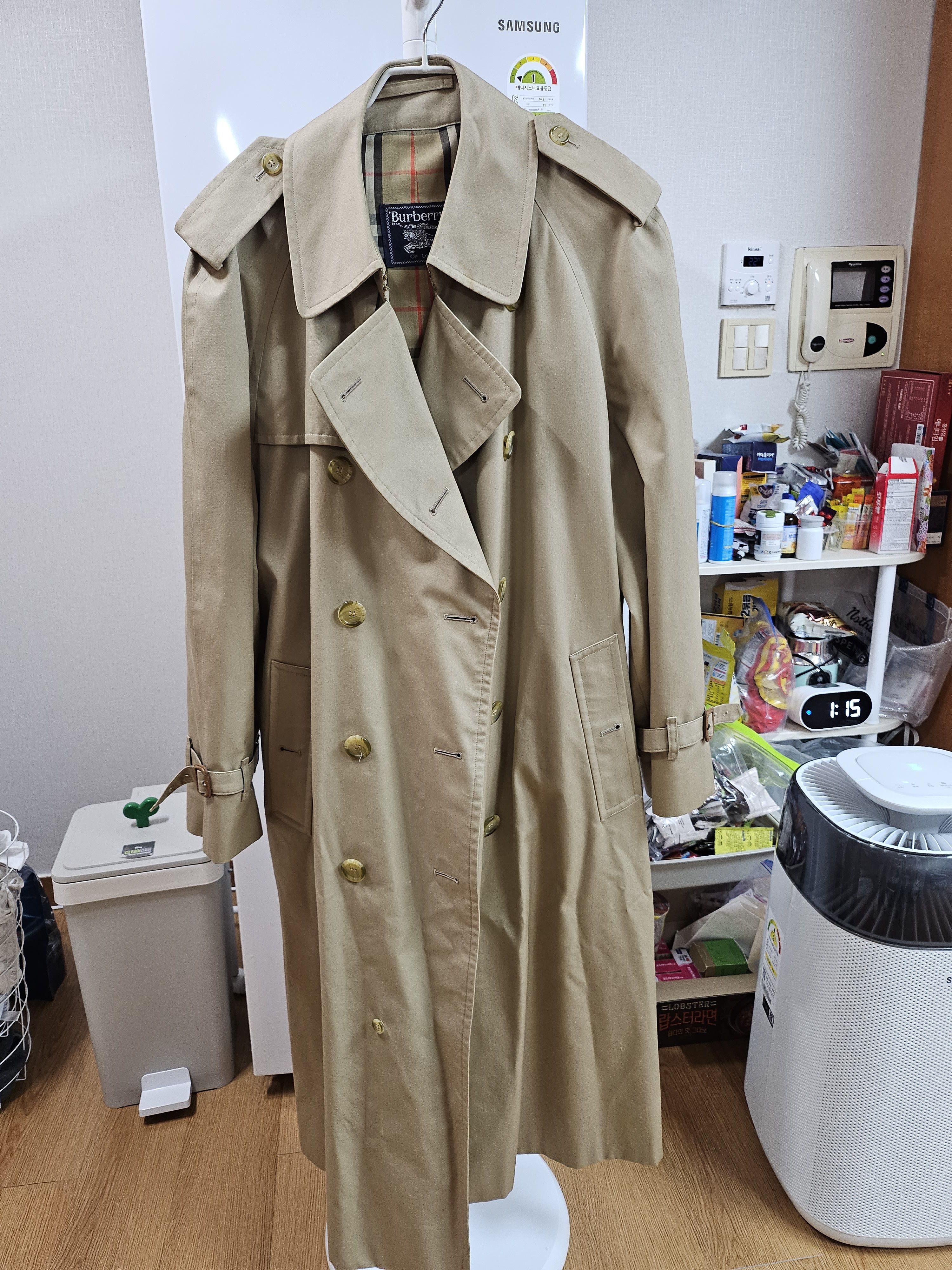 Burberry (Worth 2,000) Burberry Classic Coat Grailed