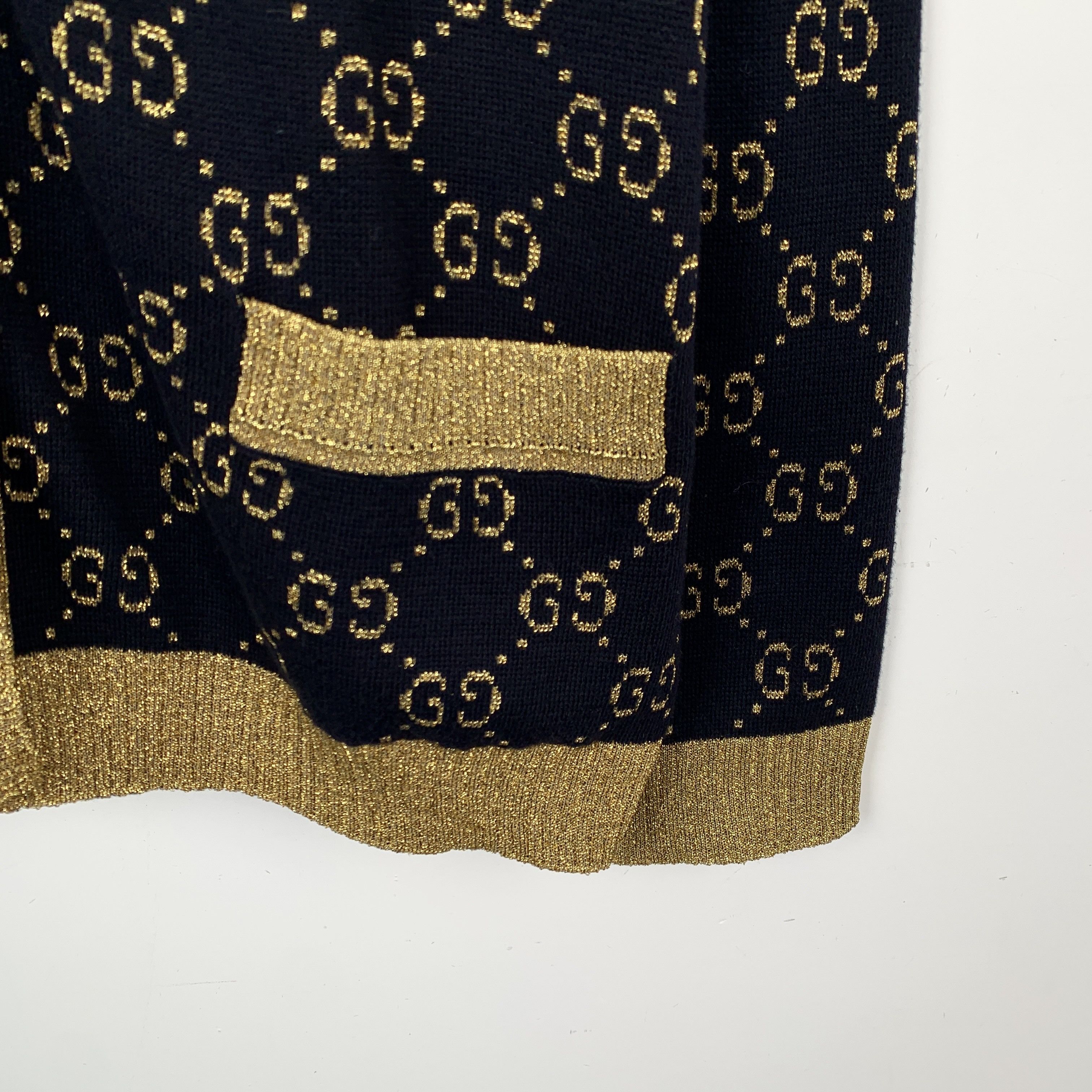 Gucci Gucci Black and gold V-neck knit coat Size M / US 6-8 / IT 42-44 - 5 Thumbnail