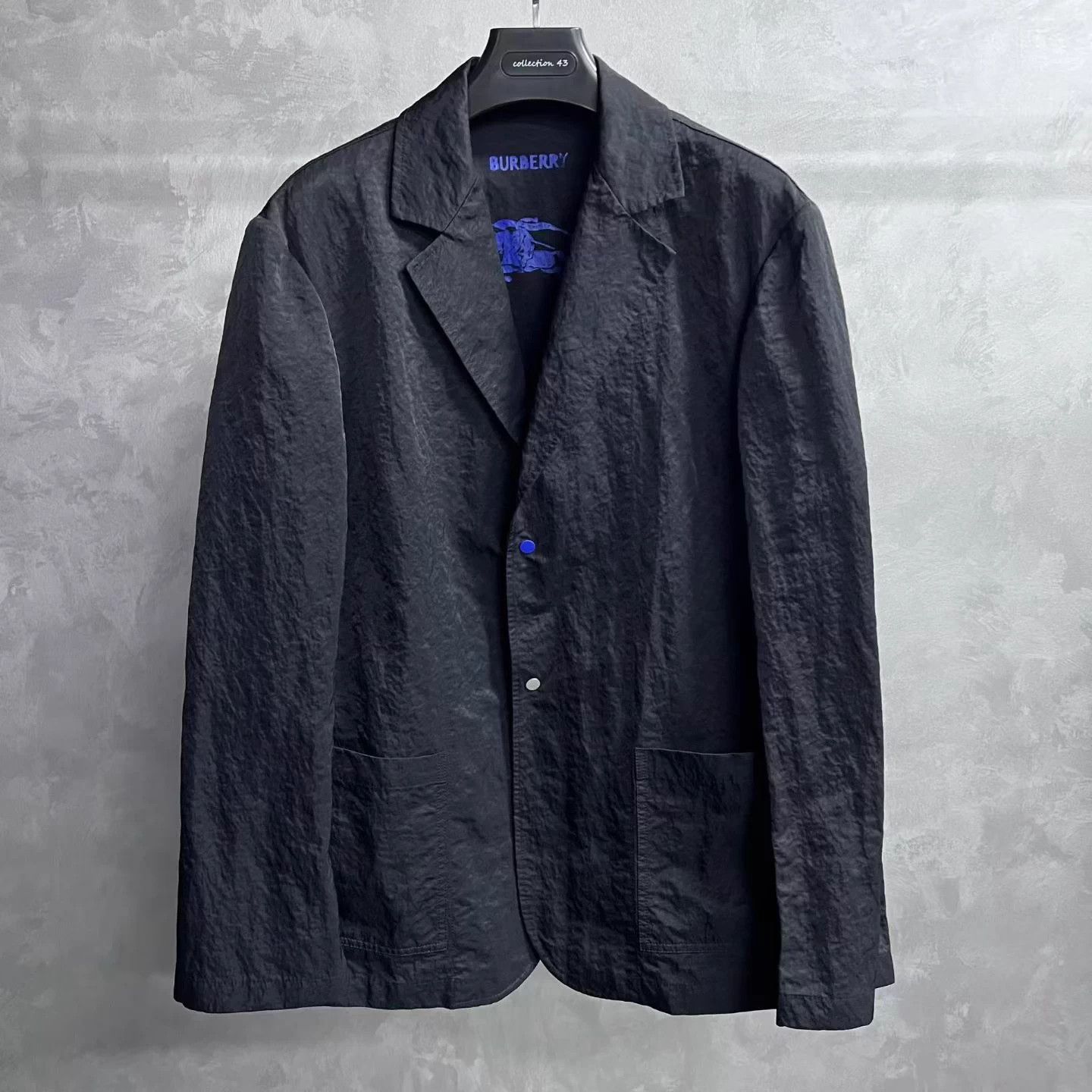 Burberry Burberry black inner lapel single-breasted jacket 52 Size US L / EU 52-54 / 3 - 1 Thumbnail