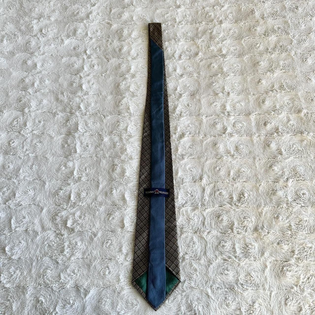 Tommy Hilfiger Vintage Tommy Hilfiger Necktie Mens Gold Blue Geometric Silk Size ONE SIZE - 4 Thumbnail