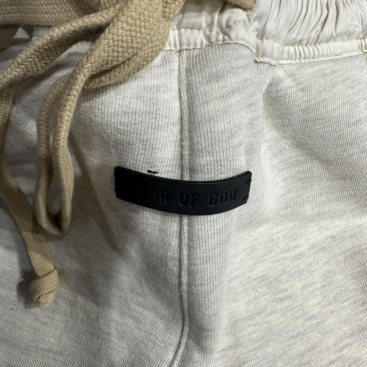 Fear of God Fear of God 7th FG7C Sweatshort - Cream Heather Size US 30 / EU 46 - 6 Thumbnail
