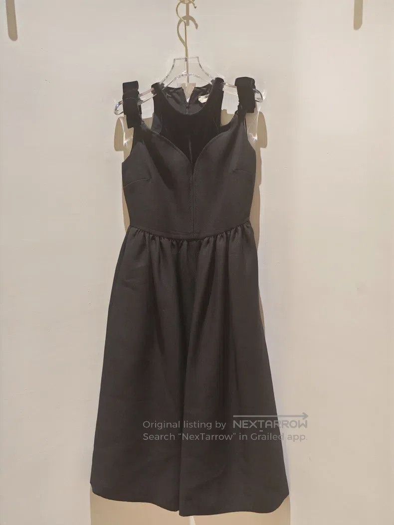 Fendi Fendi Black Off-Shoulder Bow Tie Dress, Wool Blend Size XS / US 0-2 / IT 36-38 - 4 Thumbnail