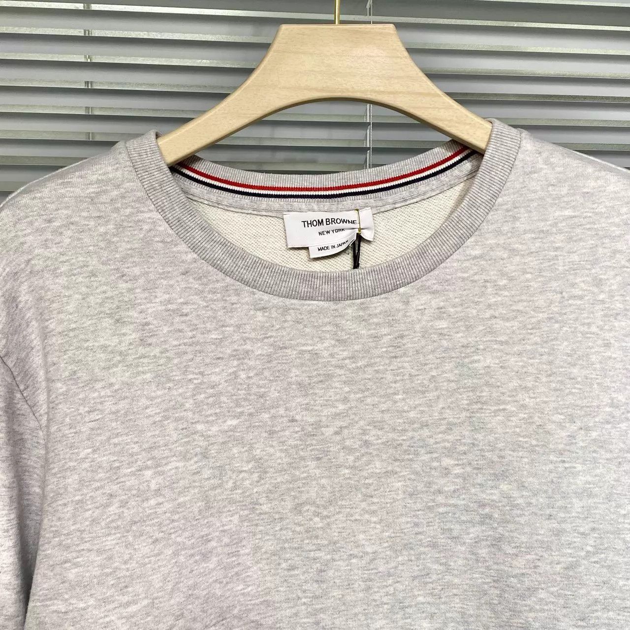 Thom Browne THOM BROWNE Gray Knit Logo Crewneck Sweatshirt 4 Size US XL / EU 56 / 4 - 6 Thumbnail