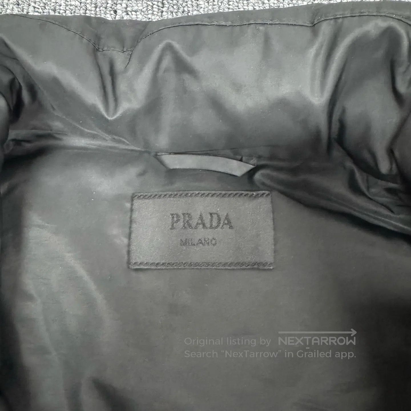 Prada Prada Delta-shaped collar, stand-up collar, down jacket| Size US L / EU 52-54 / 3 - 6 Thumbnail