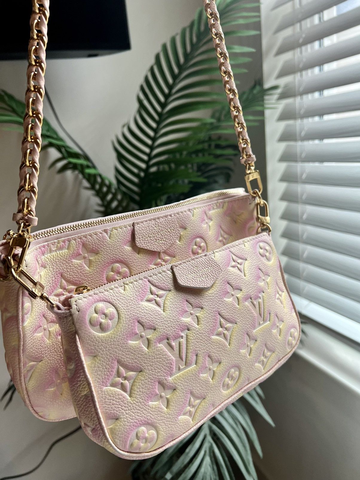 Louis Vuitton LOUIS VUITTON Multi Pochette Accessoires Monogram Empreinte Size ONE SIZE - 1 Thumbnail