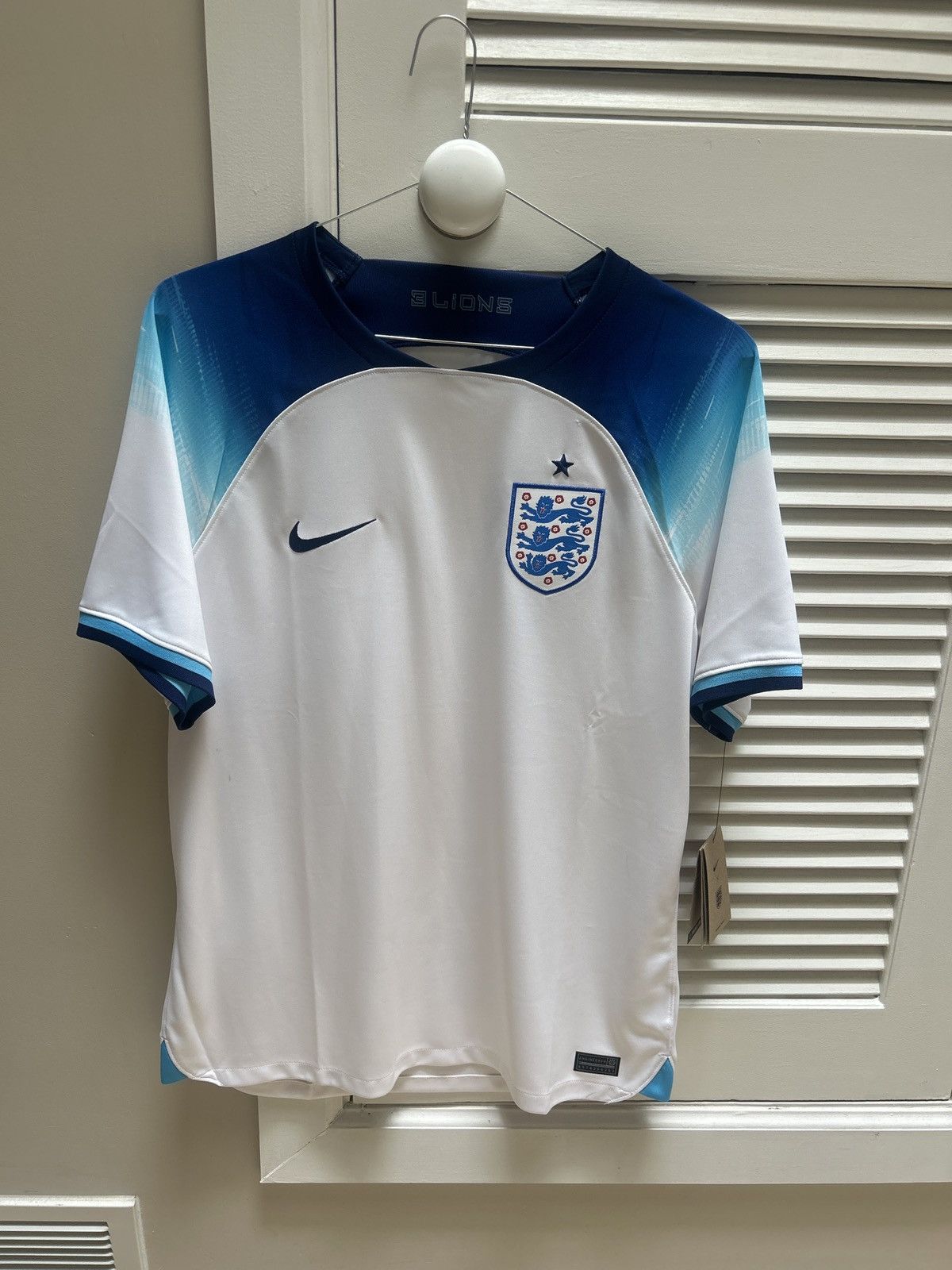 Nike England 2022 Home kit Size US L / EU 52-54 / 3 - 1 Thumbnail