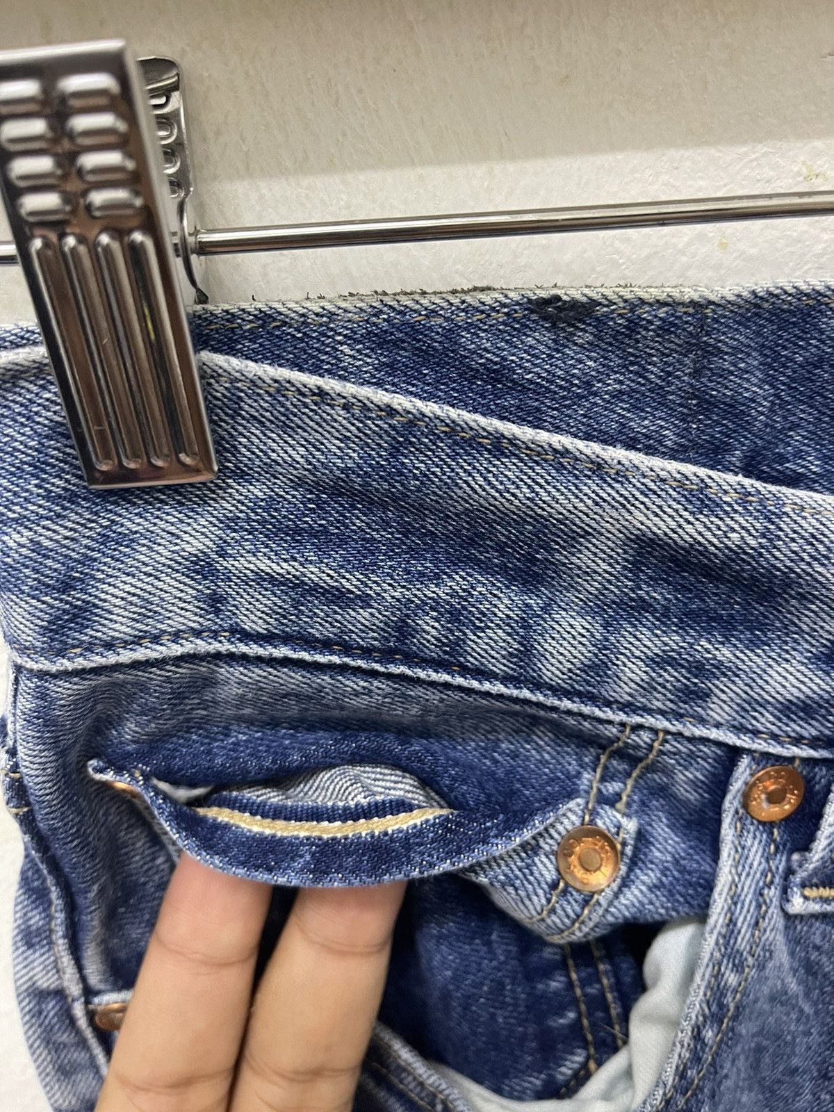 Levi's Made & Crafted Rare LEVIS MADE & CRAFTED 501 Crop Big E Selvedge Size US 26 / EU 42 - 11 Thumbnail