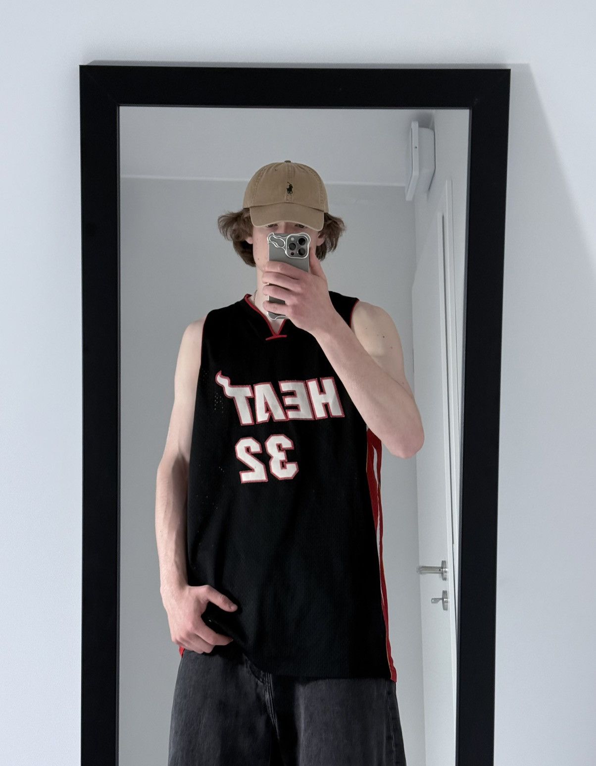 NBA Vintage NBA sportswear streetwear rare oversized jersey Size US XL / EU 56 / 4 - 1 Thumbnail