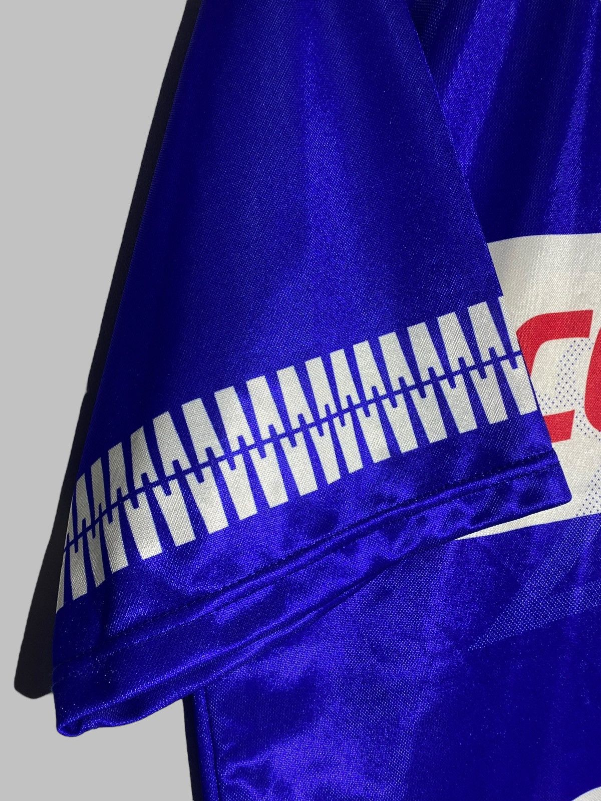 Vintage Vintage View From Queens Park Rangers 1995/96 Football Shirt Size US L / EU 52-54 / 3 - 16 Thumbnail
