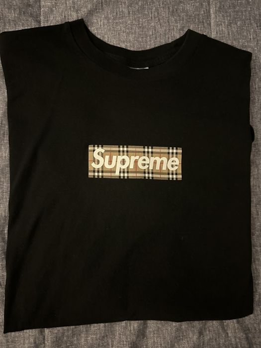 Burberry x outlet supreme box logo