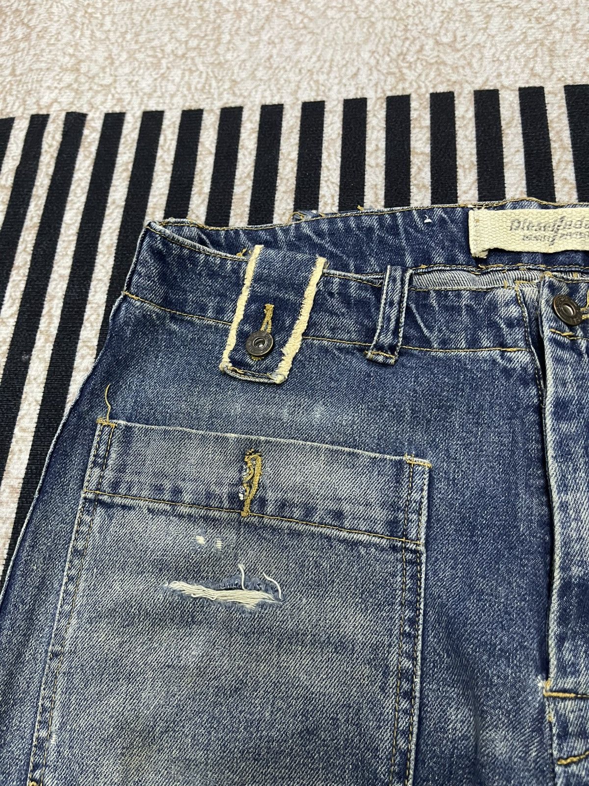 Diesel 90s DIESEL BUSH BAGGY JEANS SINGLE POCKET BACK RARE Size US 33 - 9 Thumbnail
