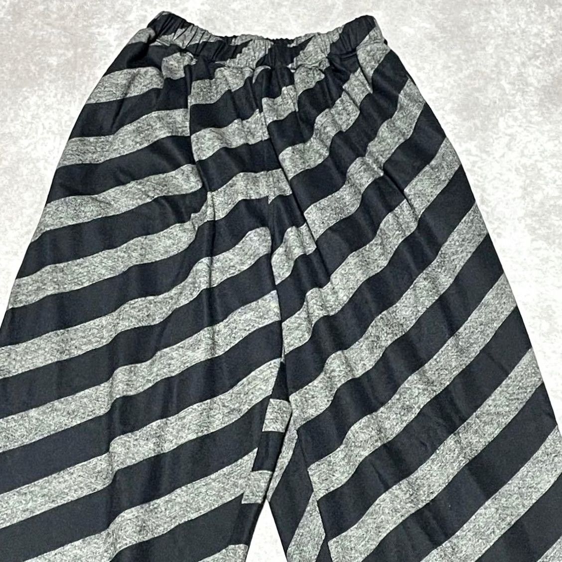 Issey Miyake ISSEY MIYAKE PLANTATION EASY PANTS Mens Wool Gray x Black Size M USED Size US 31 - 2 Thumbnail