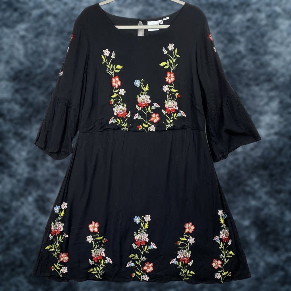 Vintage JUNAROSE Dress Knee Length Floral Embroidered Bell Sleeve A-Line Black 14 Womens Bohemian Size XL / US 12-14 / IT 48-50 - 1 Thumbnail