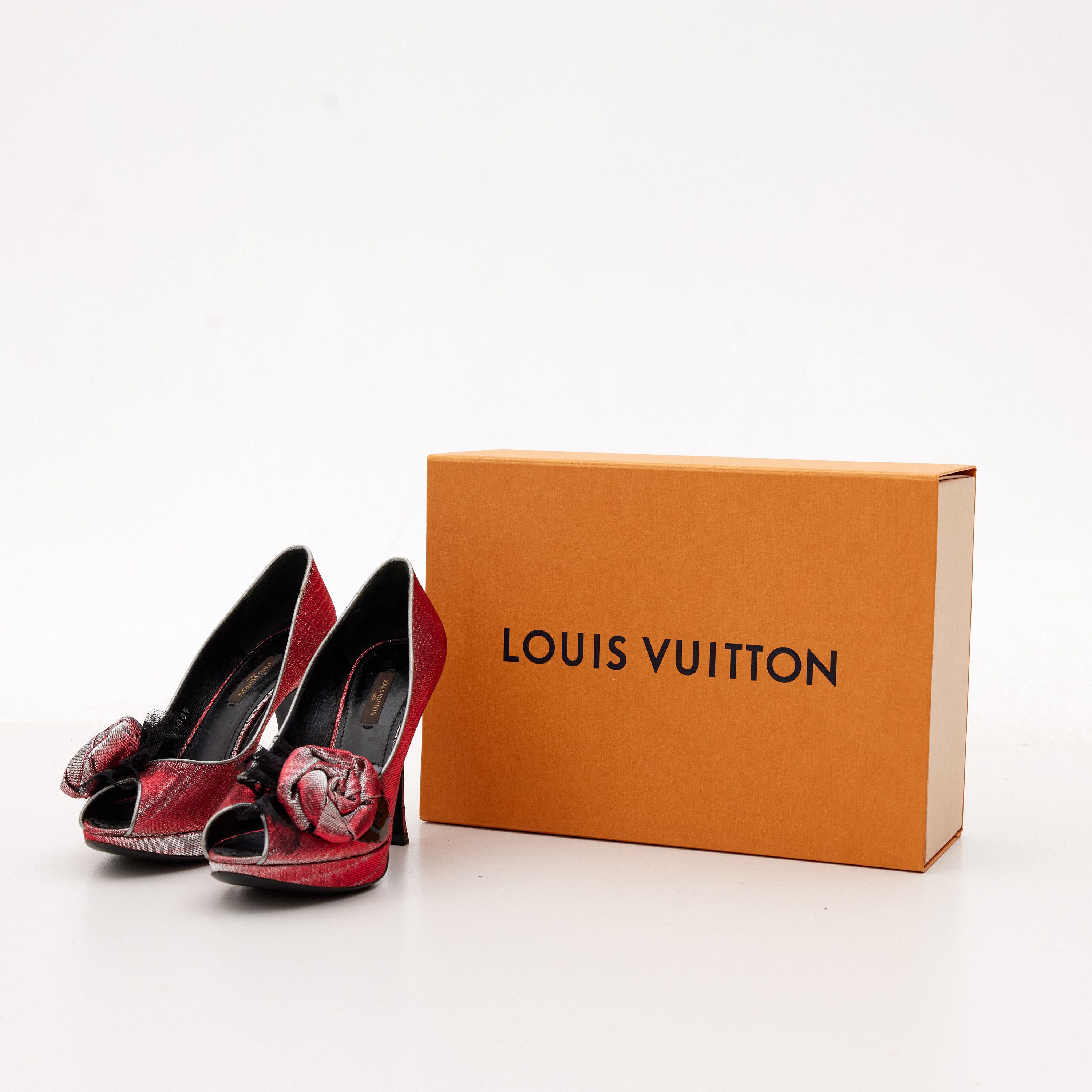 Louis Vuitton Louis Vuitton Size US 7 / IT 37 - 8 Thumbnail
