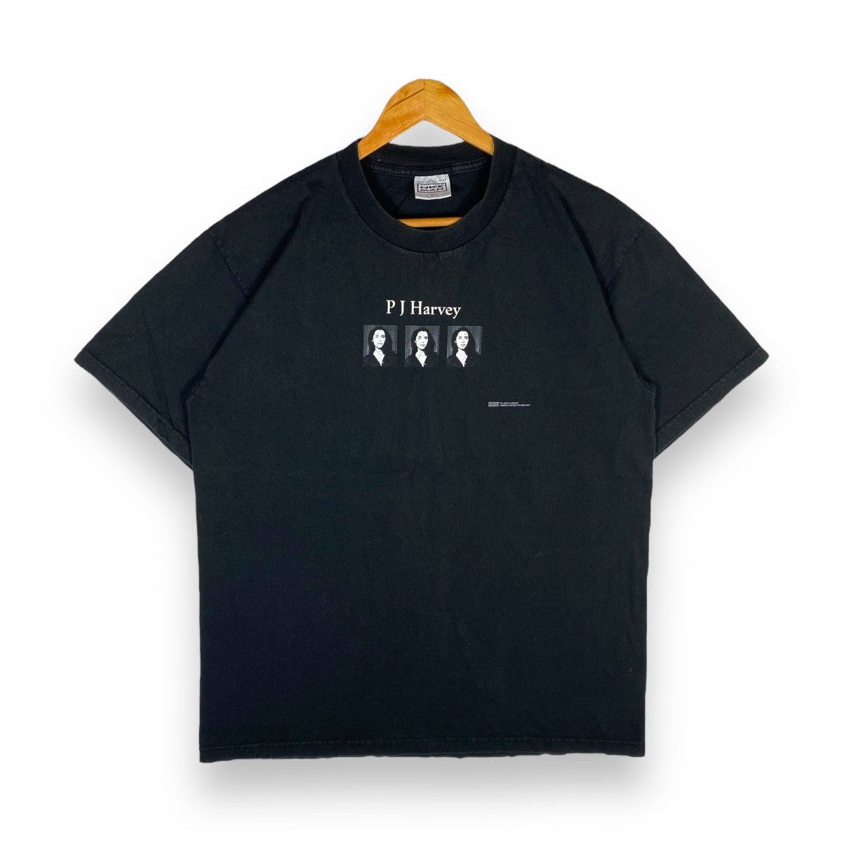image of Band Tees x Tour Tee Vintage 1995 Pj Harvey English Singer / Song-Writer Tee in Black (Size Large)