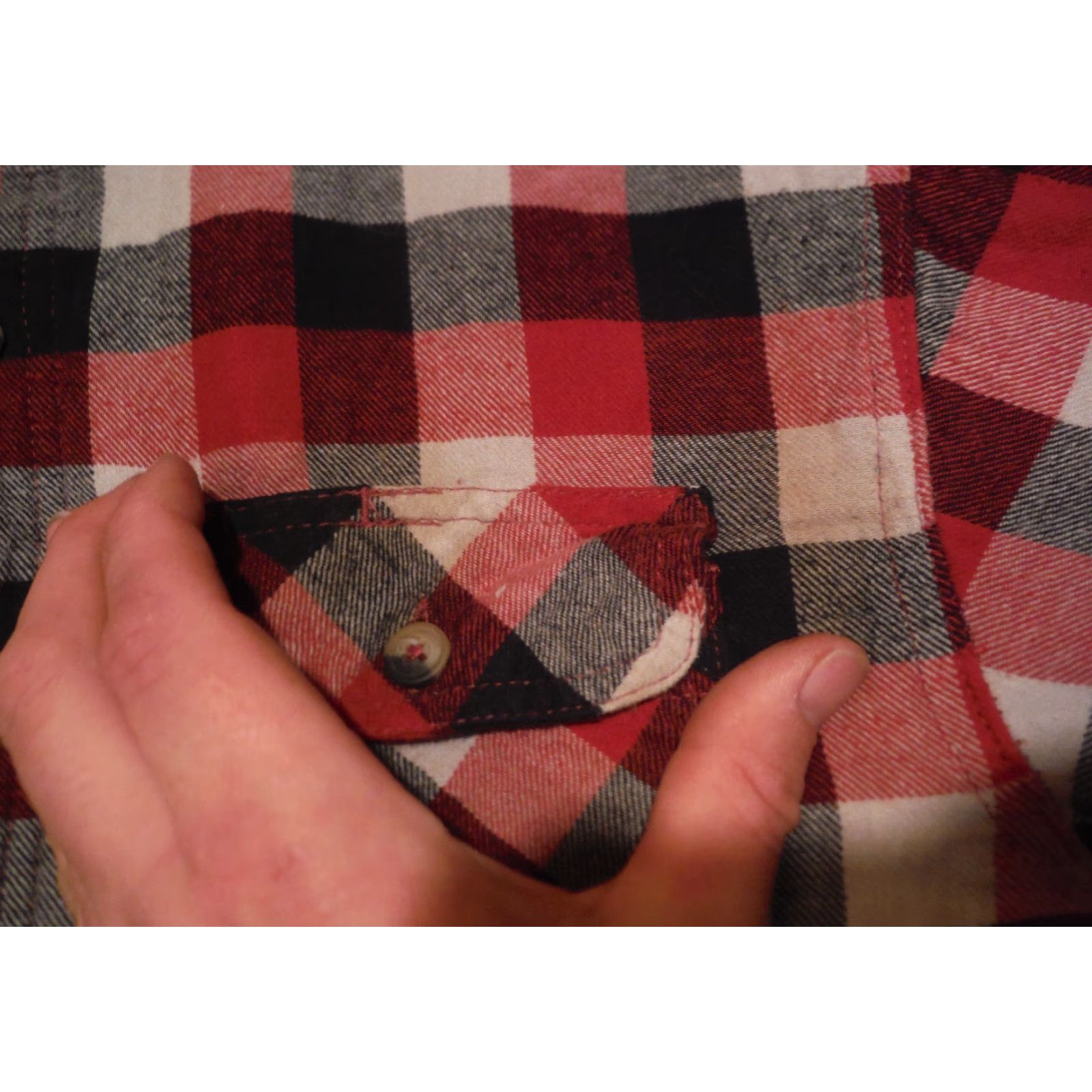 Wrangler VINTAGE Wrangler Cotton Shirt Jacket Red White Black Plaid with Quilted Lining, Cotton Shell, 4 Pocket, Button Closure, Mens Small XS? Size US S / EU 44-46 / 1 - 5 Thumbnail