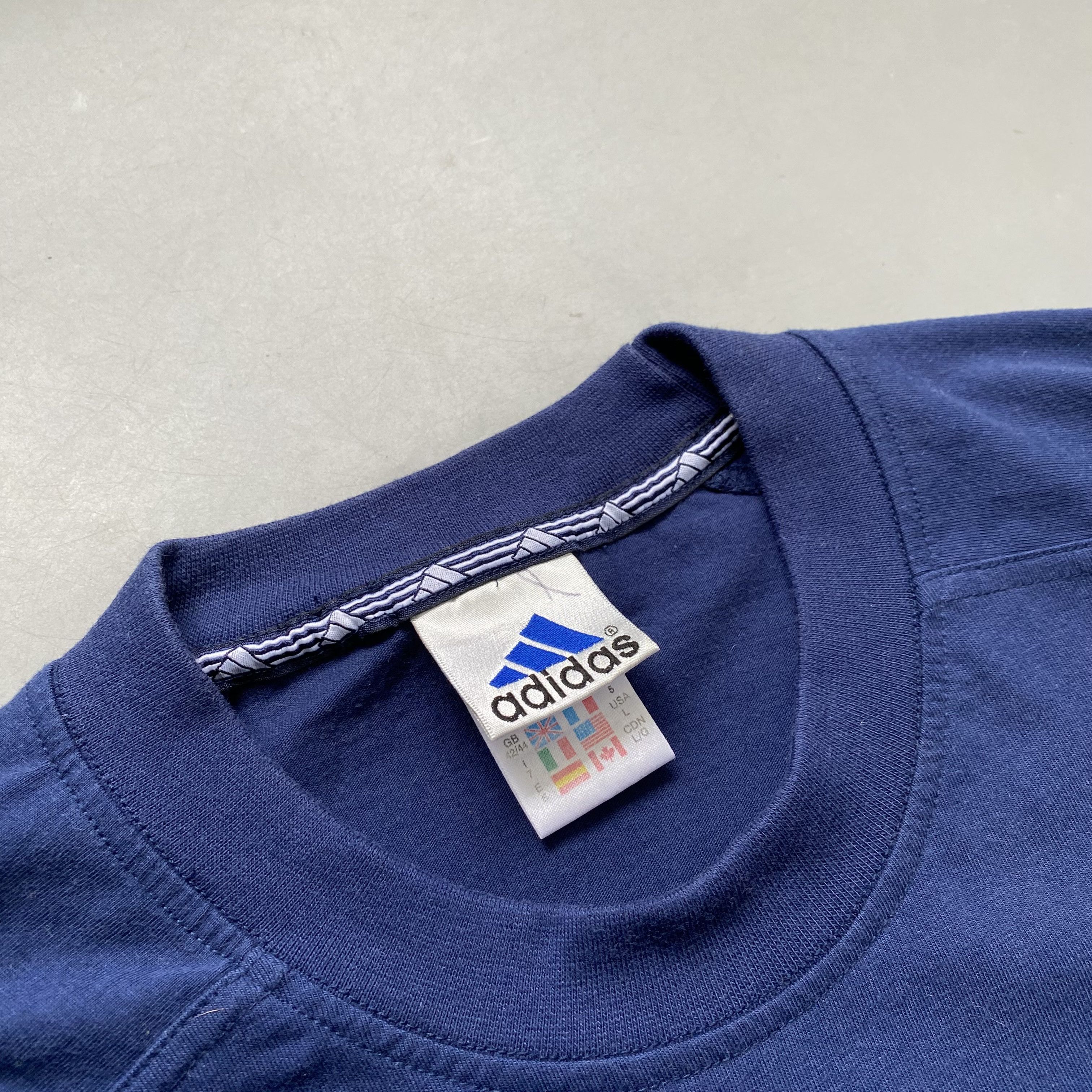 Adidas Vintage 90s Adidas Tee mini logo thre striped sportwear Size US L / EU 52-54 / 3 - 4 Thumbnail