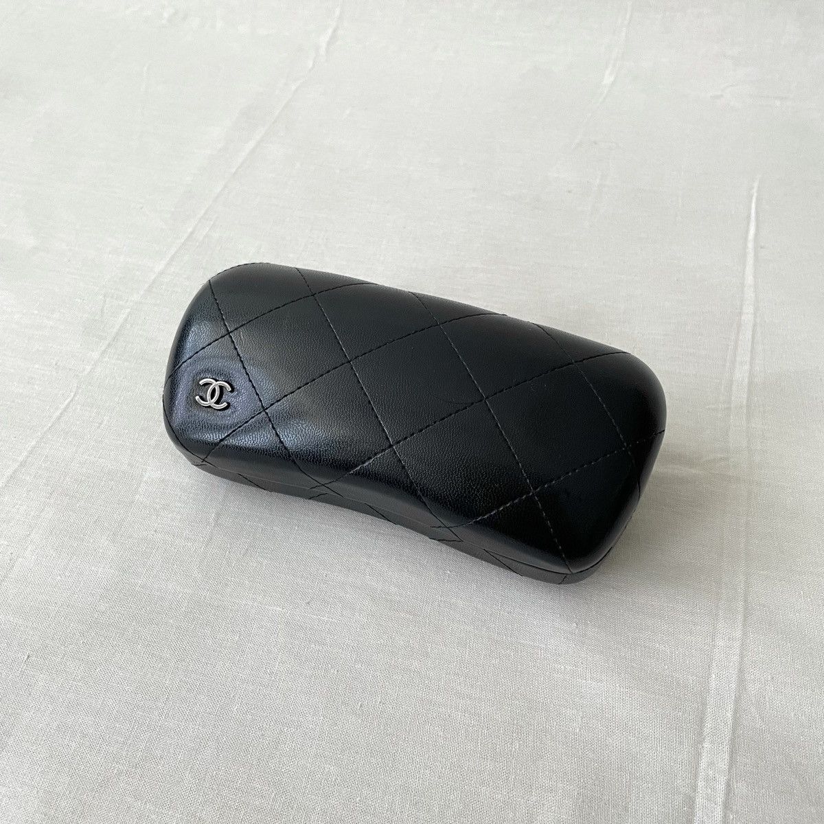 Chanel Chanel Leather Sunglasses Case Size ONE SIZE - 1 Thumbnail