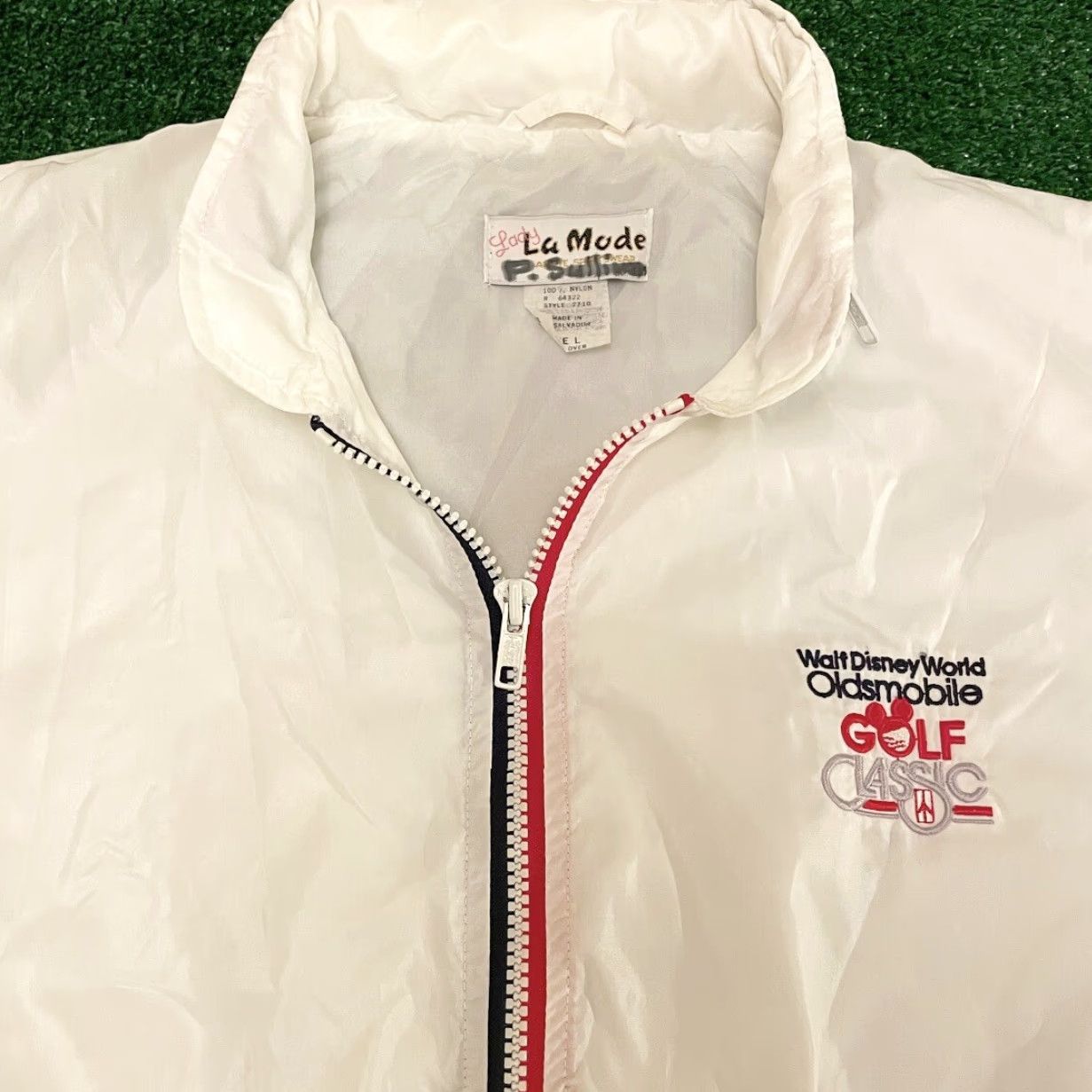 Disney VINTAGE Walt Disney World Oldsmobile Golf Classic Jacket USA Size L Windbreaker Golf Men White Nylon Zip Size US L / EU 52-54 / 3 - 3 Thumbnail