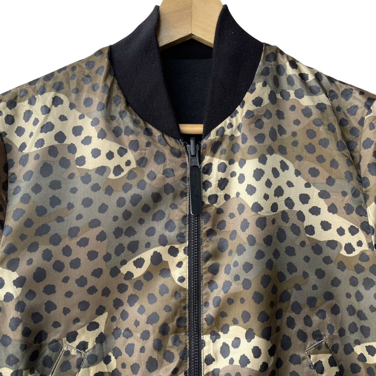 Uniqlo Uniqlo Japan X Carine Roitfeld Designer Reversible Jacket Size M / US 6-8 / IT 42-44 - 5 Thumbnail
