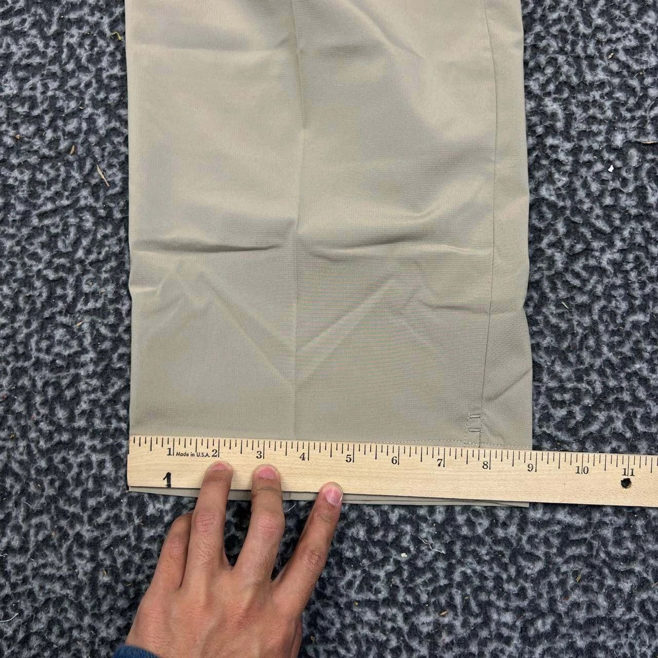 Greg Norman Greg Norman Golf Pants 38x29 Chino Flat Front Straight Fit Size US 38 / EU 54 - 7 Thumbnail