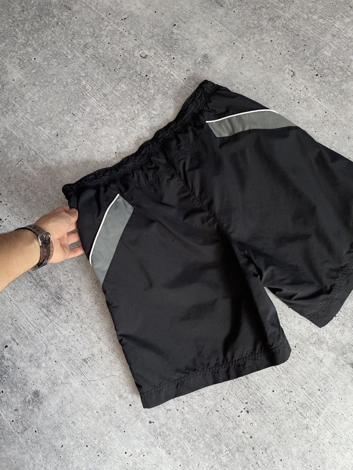 Nike × Vintage Vintage Nike Sports Shorts Size M Y2K Black and grey Size US 32 / EU 48 - 8 Thumbnail