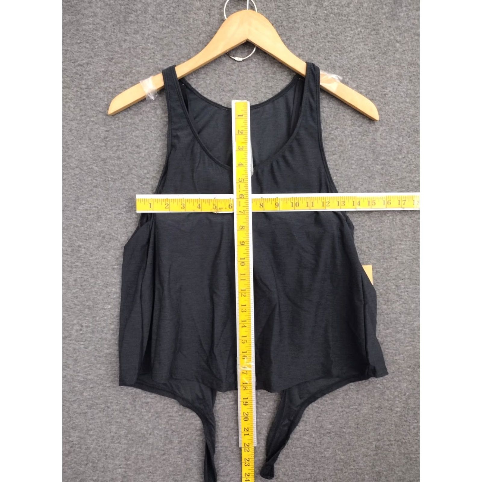 Vintage Kona Sol Swimsuit Top Black Built In Bra Open Back Tie Back Sz S 4-6 Size S / US 4 / IT 40 - 4 Thumbnail
