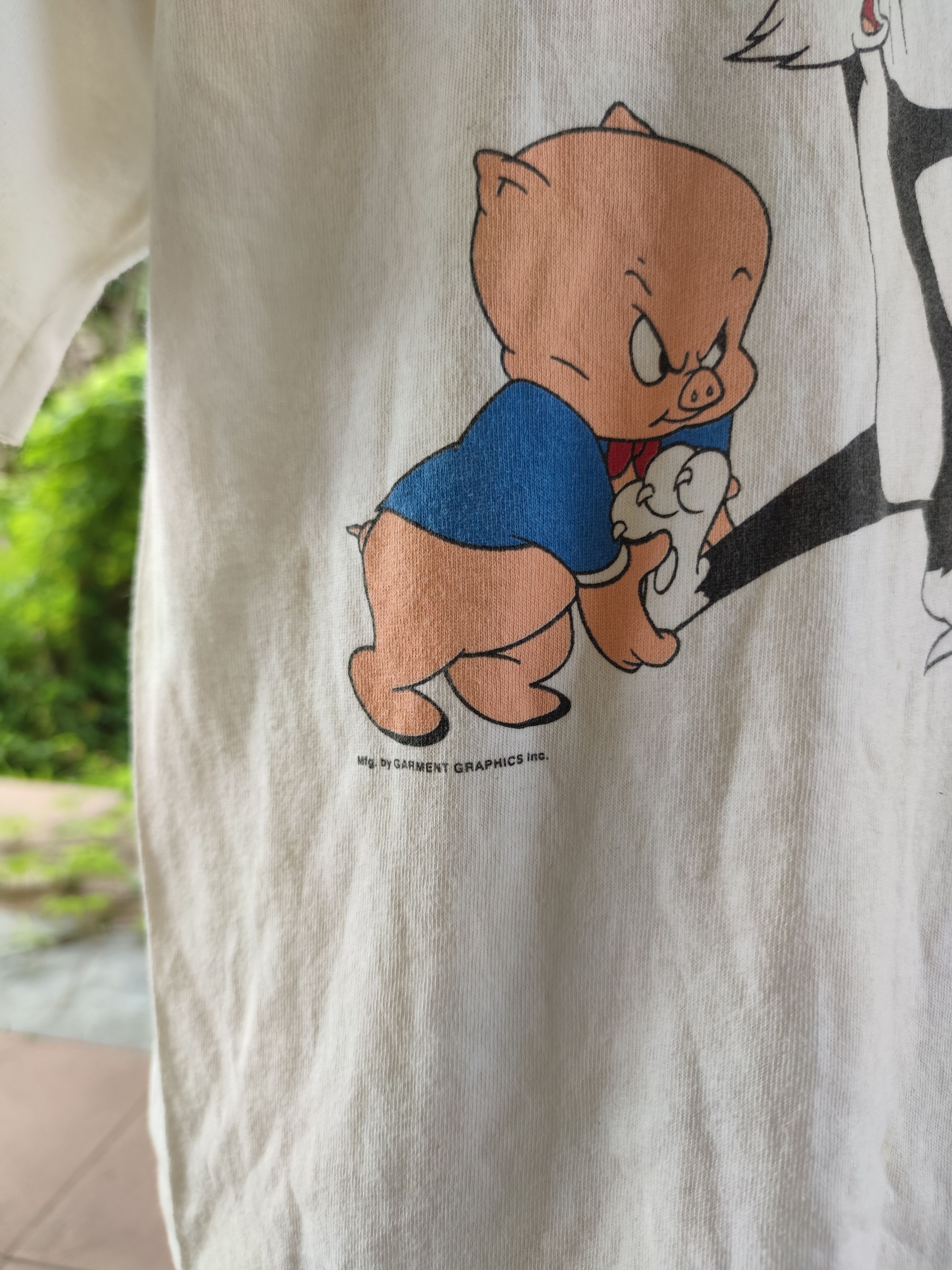 Warner Bros Vintage 1993 Warner Bros T Shirt Made in USA Size US L / EU 52-54 / 3 - 4 Thumbnail