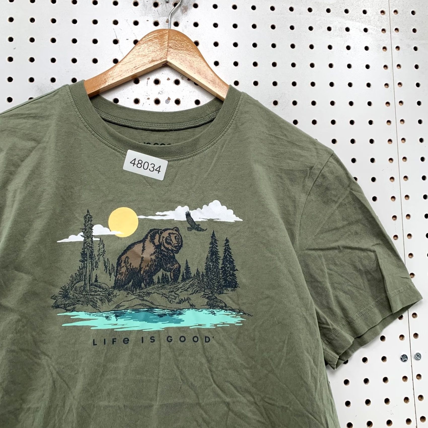 Life is Good Life is Good Shirt Mens M Olive Green Nature Outdoor Brown Bear Shirt Size US M / EU 48-50 / 2 - 6 Thumbnail