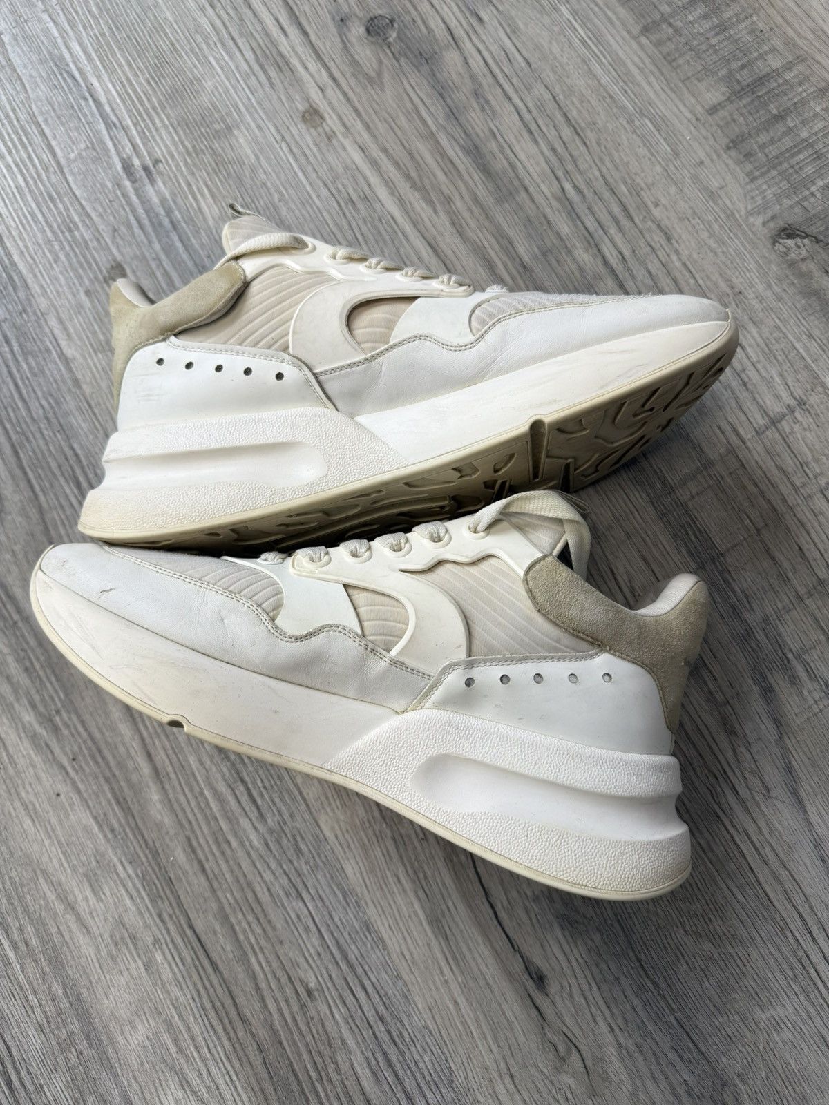 Alexander McQueen Alexander Mcqueen - Oversized Runner Sneakers (White) Size US 11 / EU 44 - 4 Thumbnail