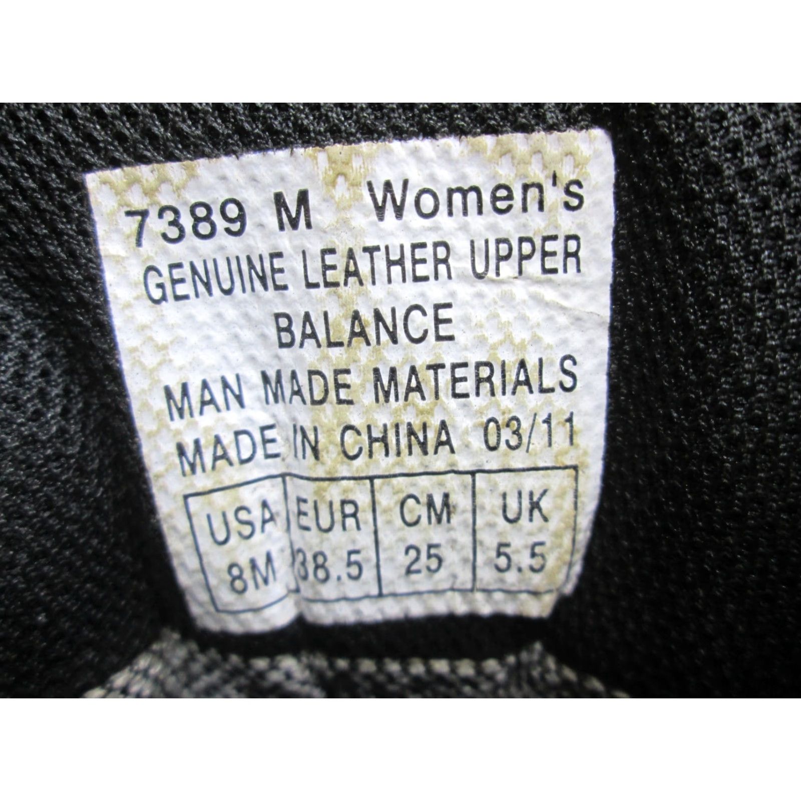 Vasque Vasque Womens Size 8M Sneakers Beige Leather Vibram Gore-Tex Logo Tie Active Size US 8 / IT 38 - 7 Thumbnail