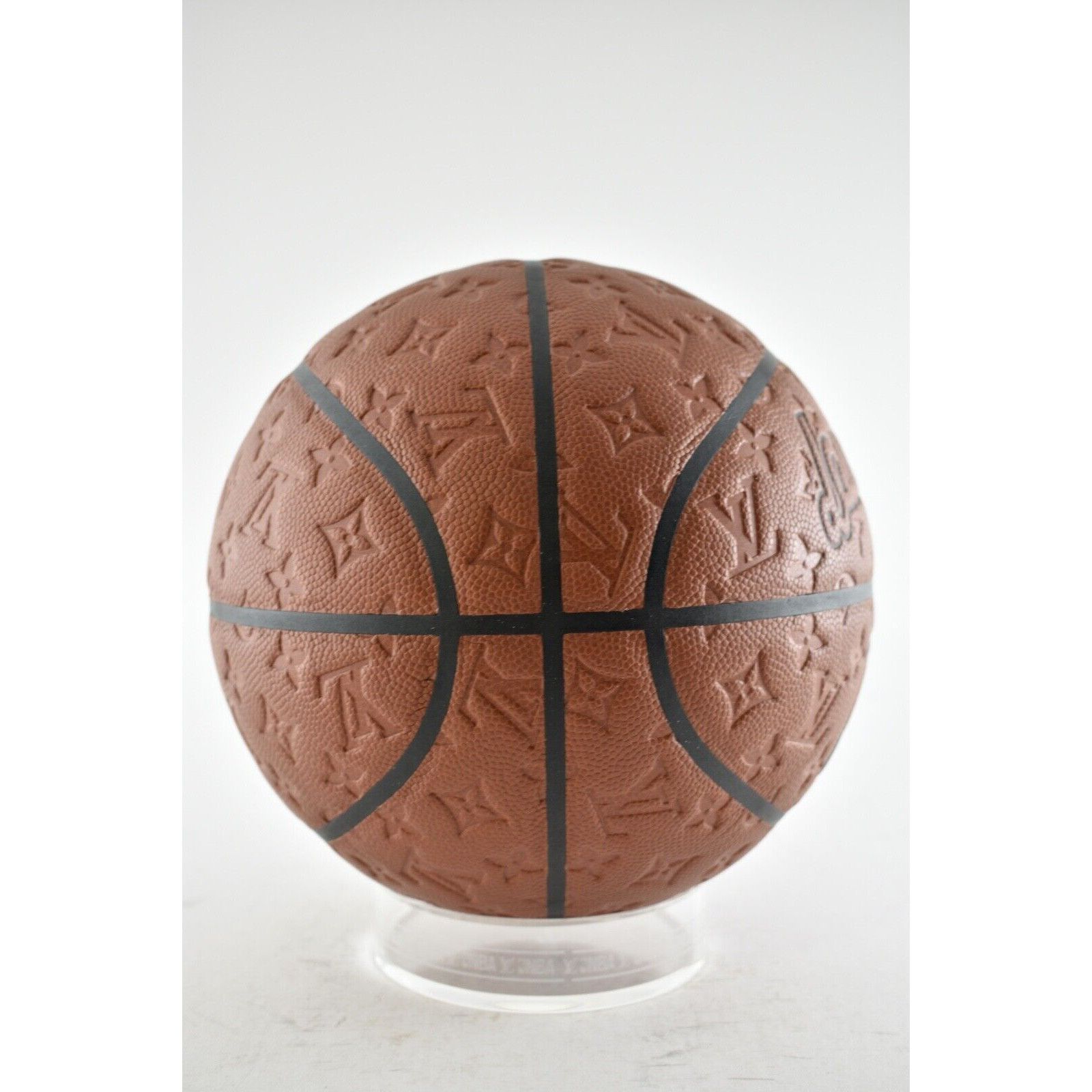 Louis Vuitton Louis Vuitton LV X NBA Basketball Logo Sporting Piece GI0665 Size ONE SIZE - 6 Thumbnail